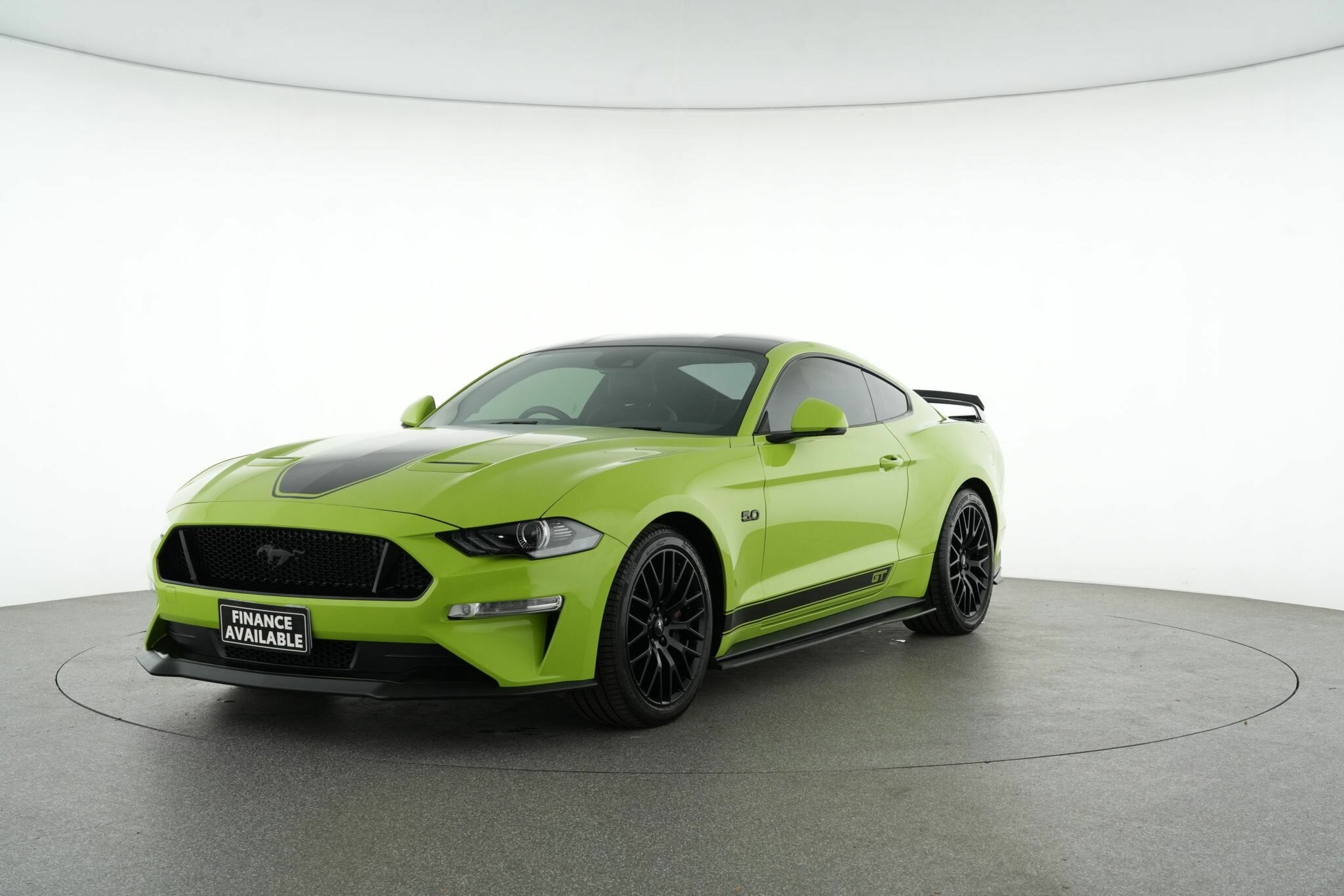Ford Mustang image 4