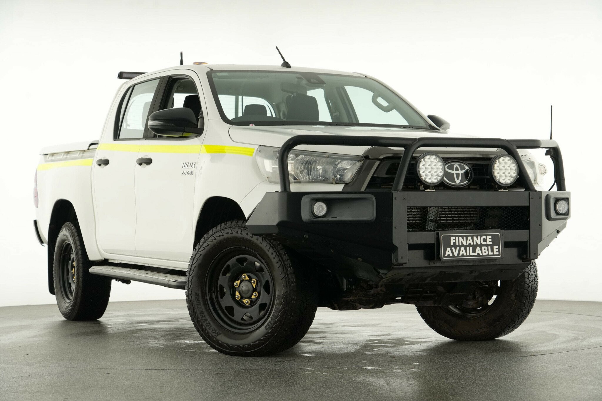 Toyota Hilux image 1