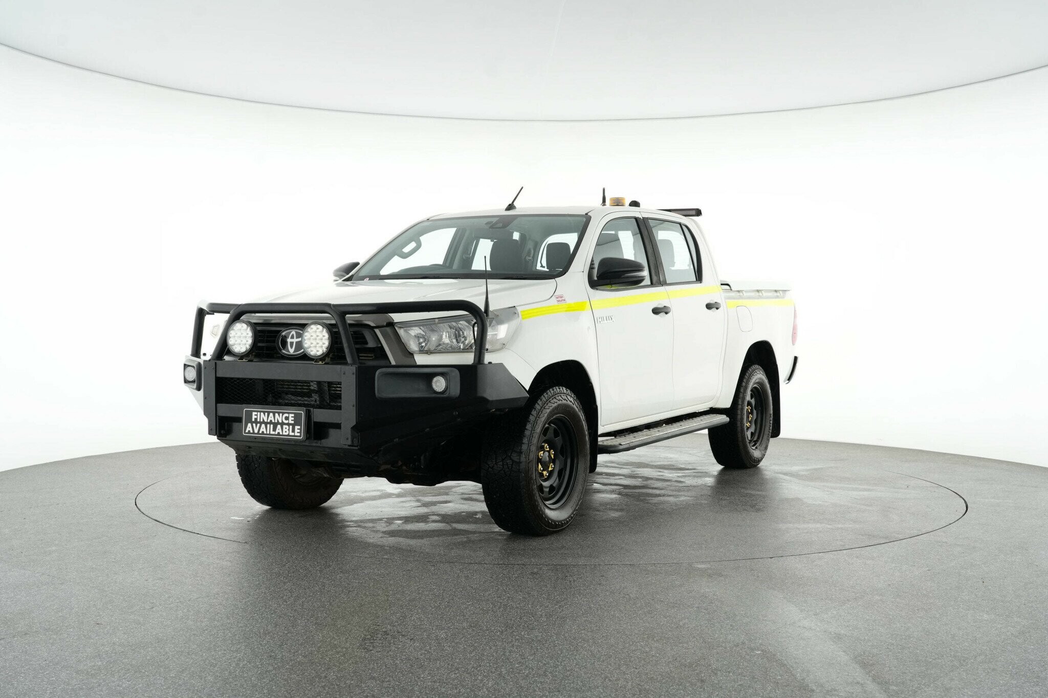Toyota Hilux image 4