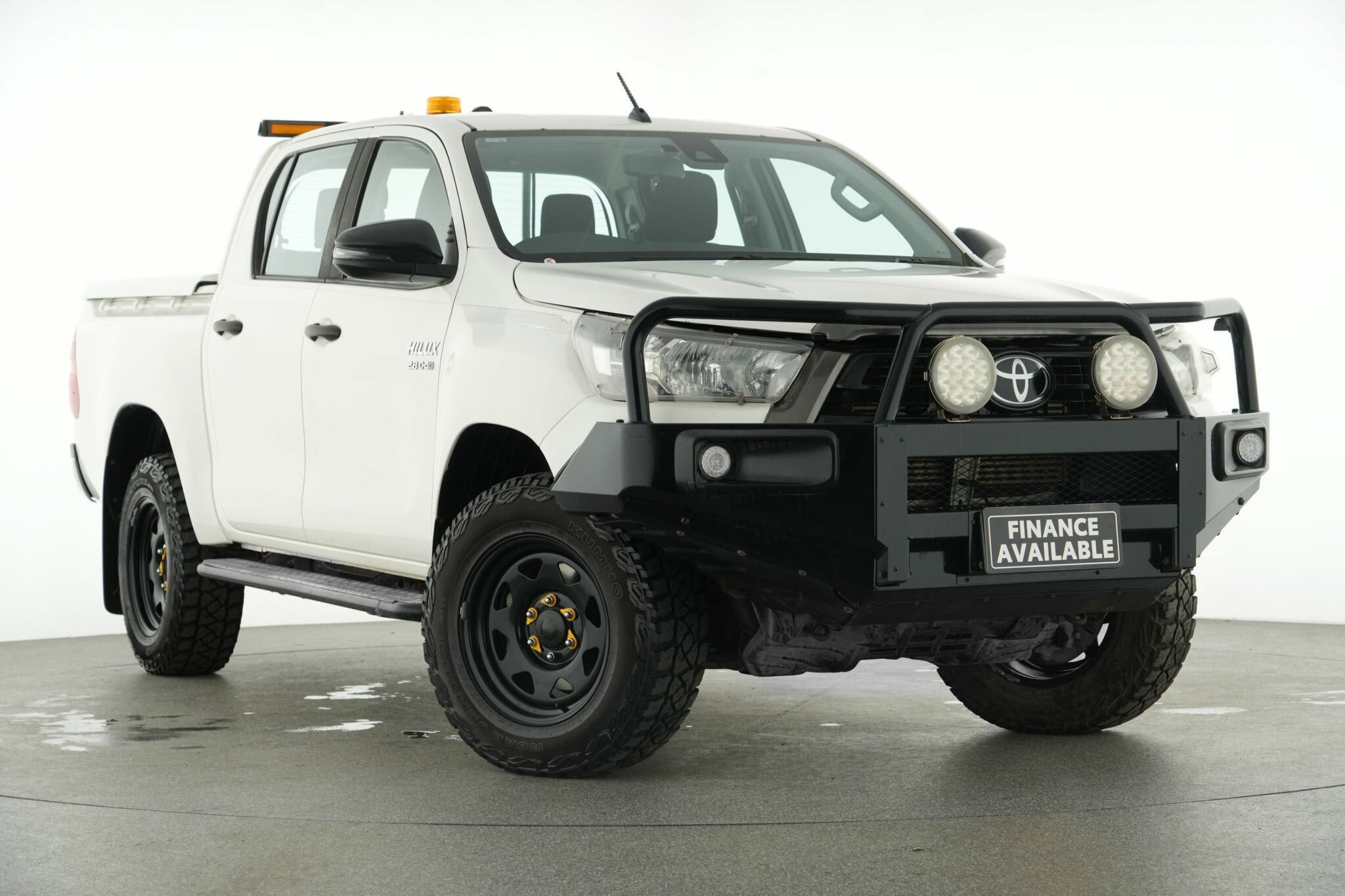Toyota Hilux image 1