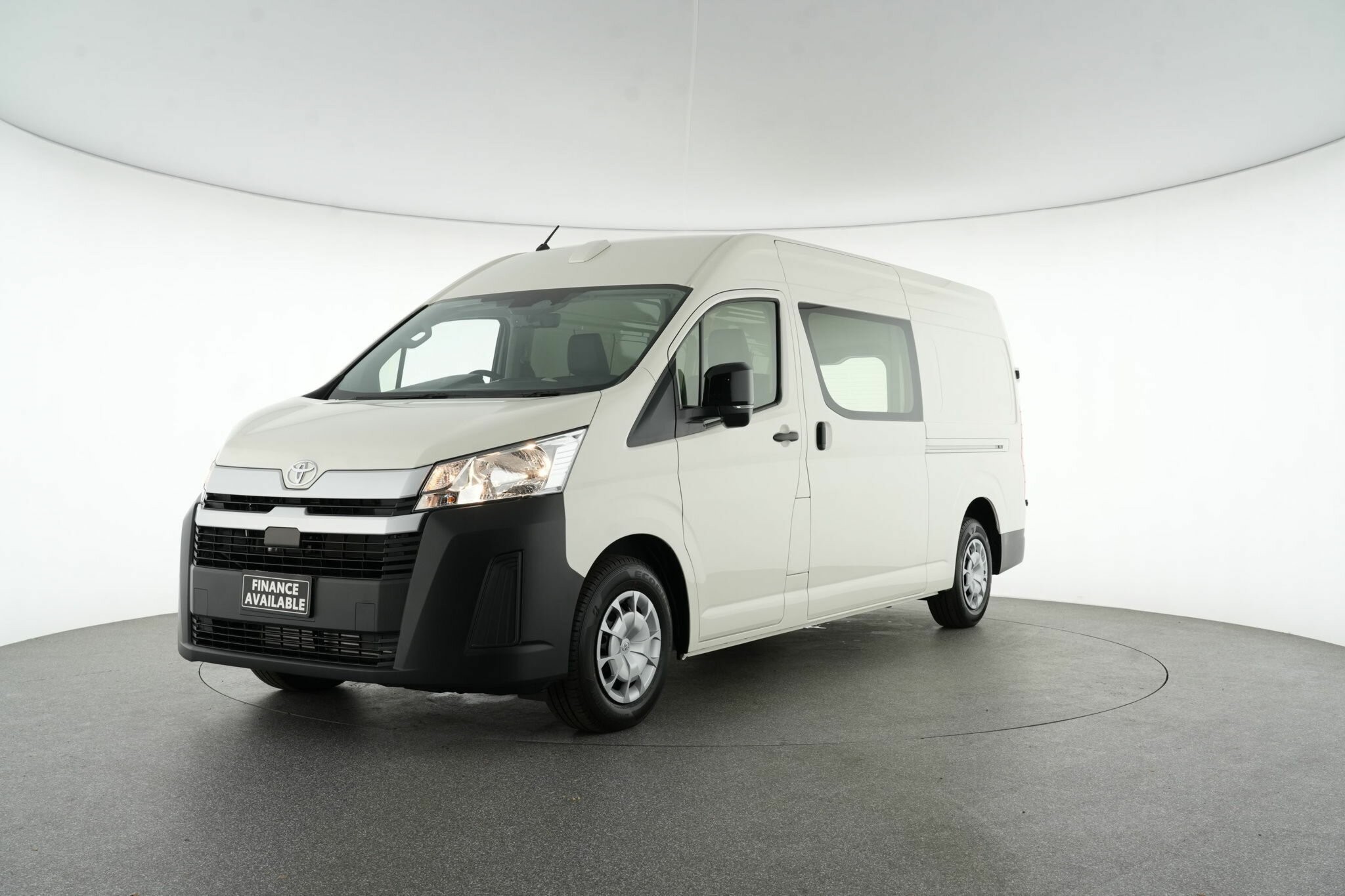 Toyota Hiace image 4