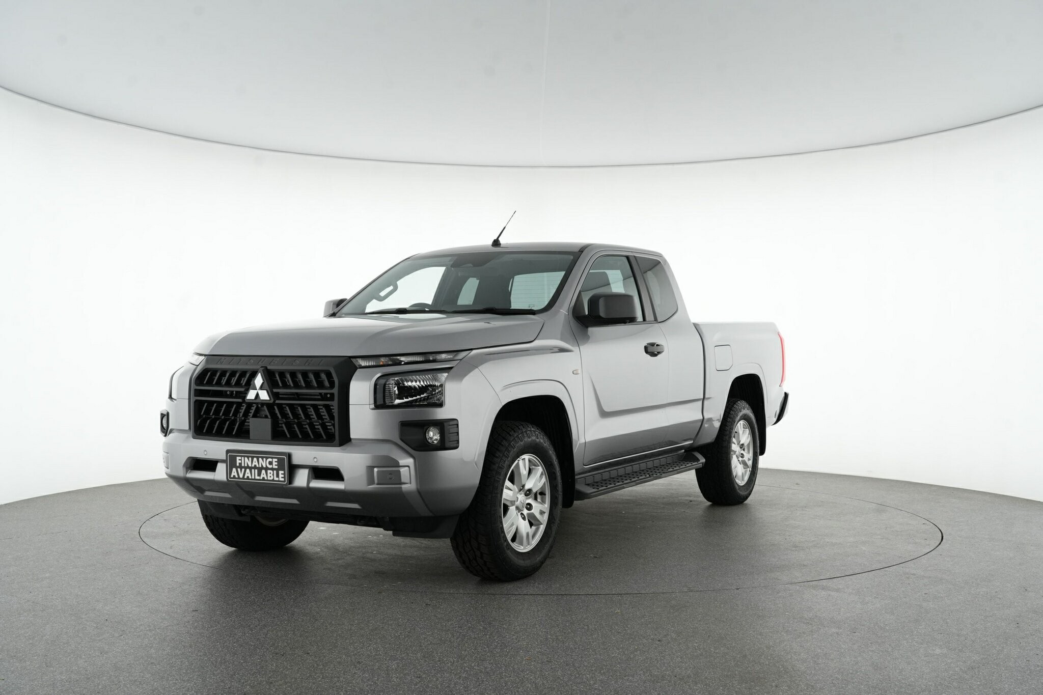 Mitsubishi Triton image 4