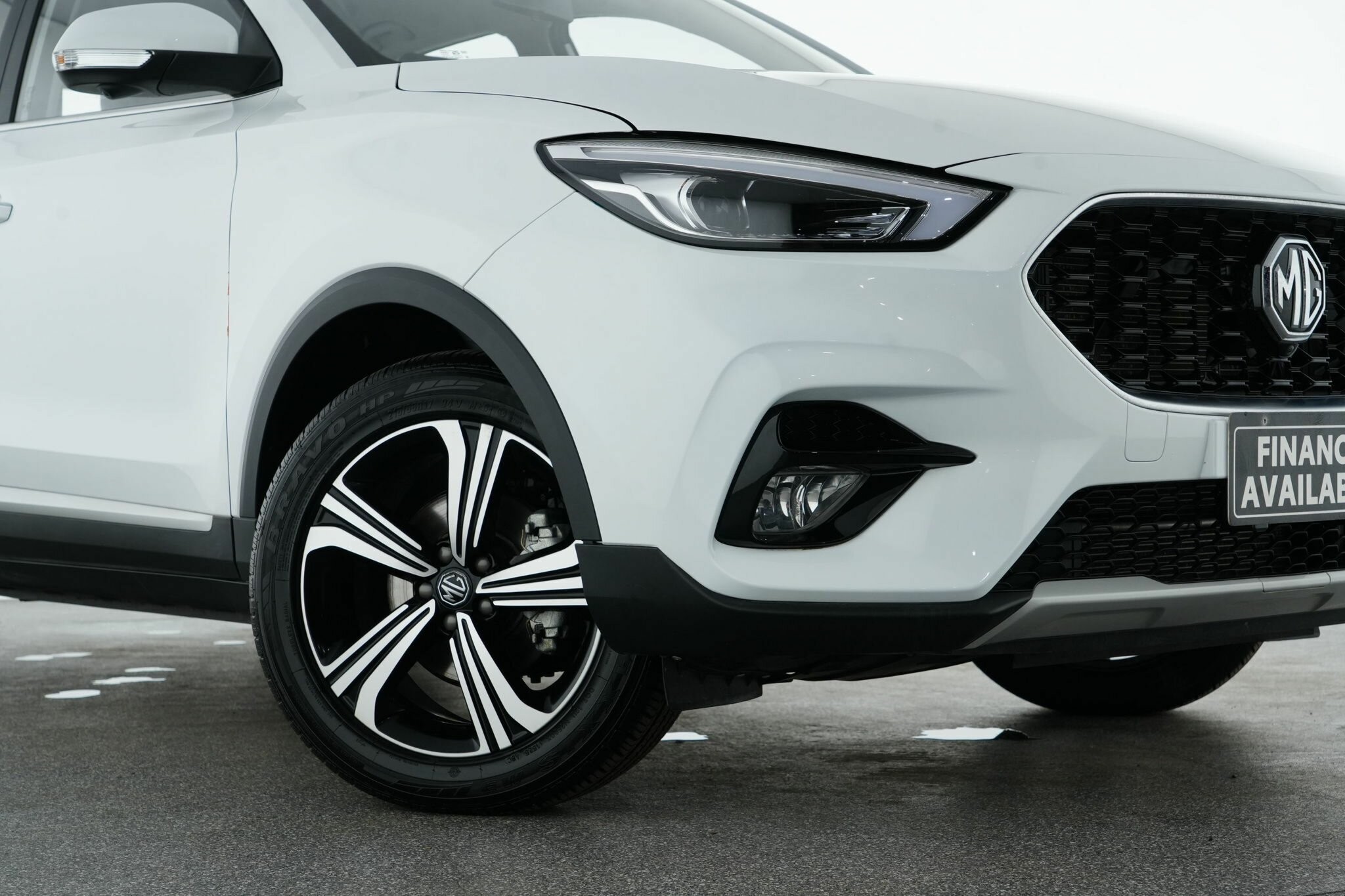 MG Zs image 2
