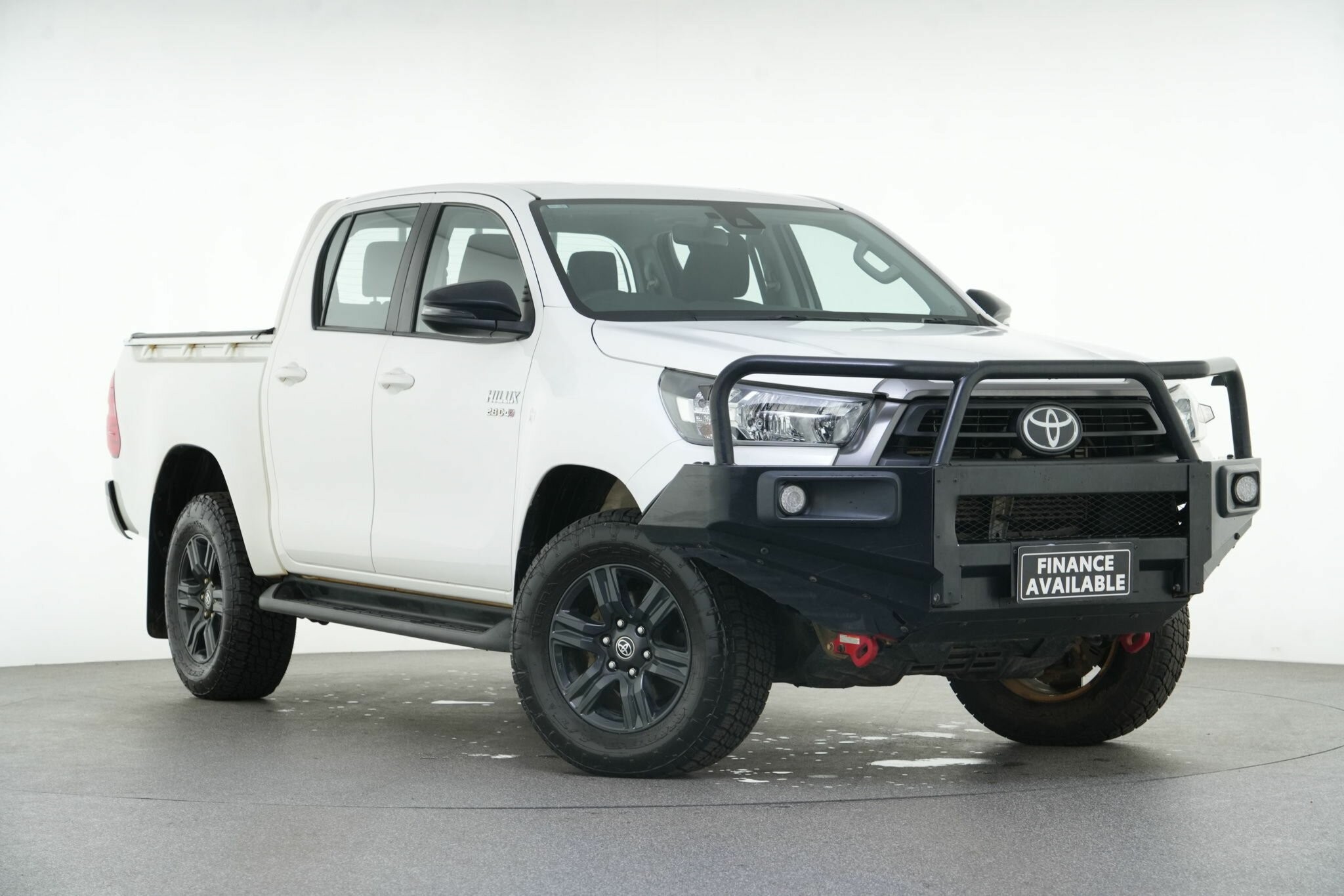 Toyota Hilux image 1