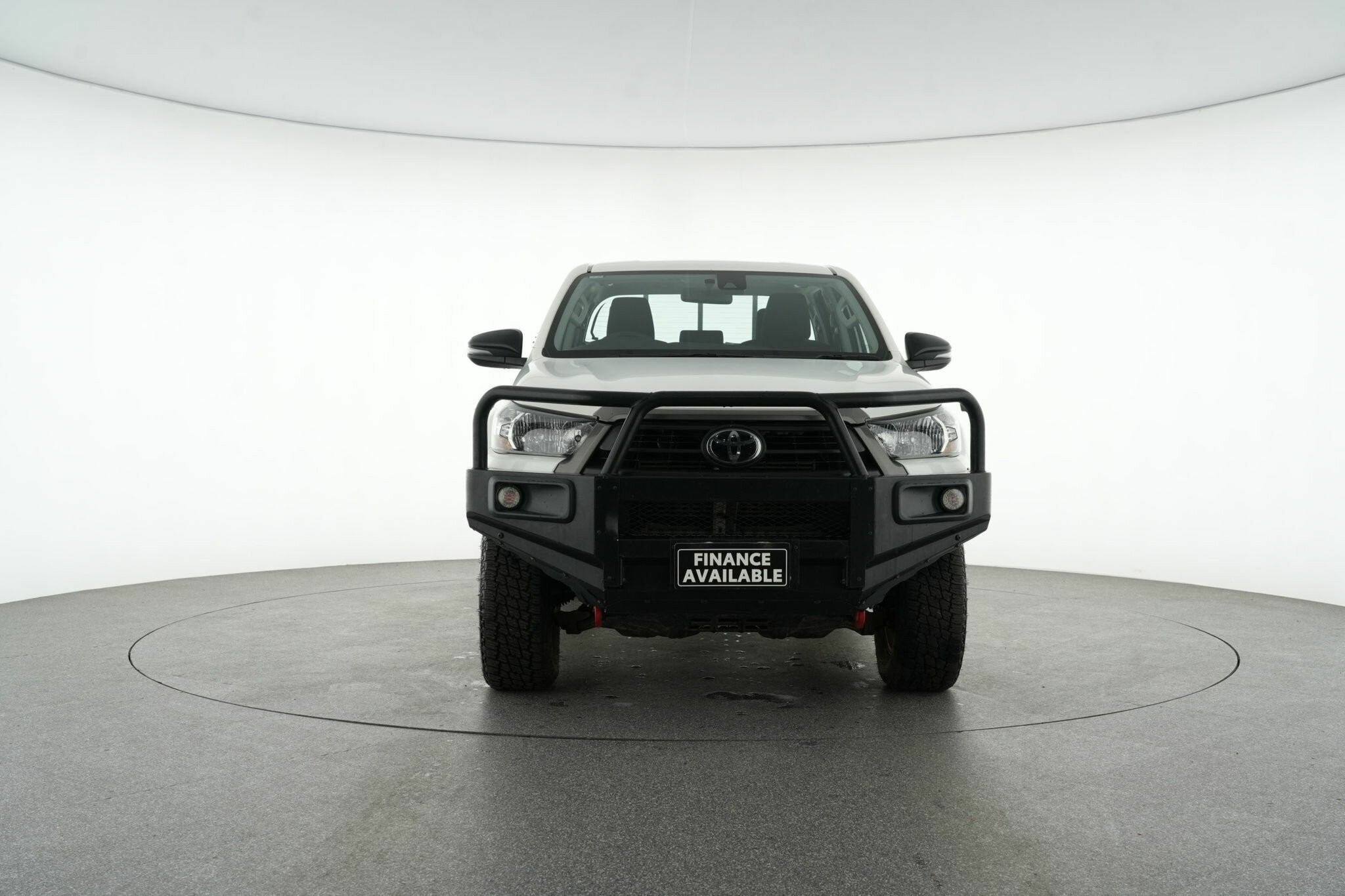 Toyota Hilux image 3