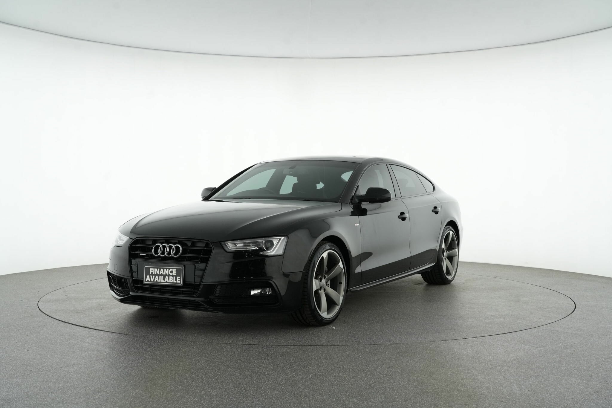 Audi A5 image 2