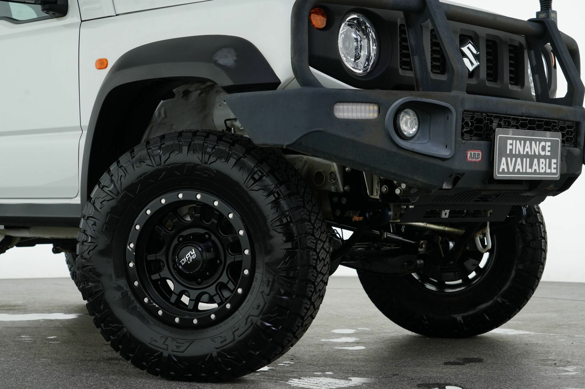 Suzuki Jimny image 2
