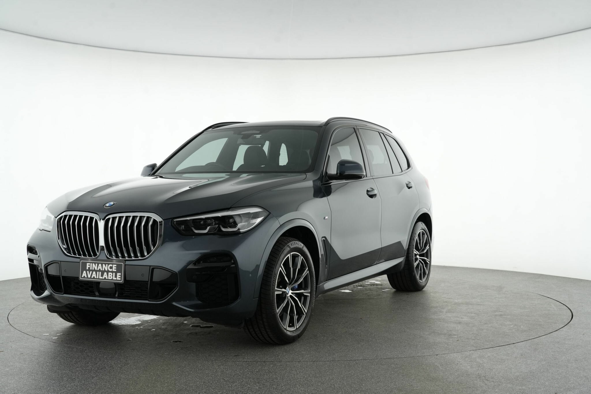 BMW X5 image 4