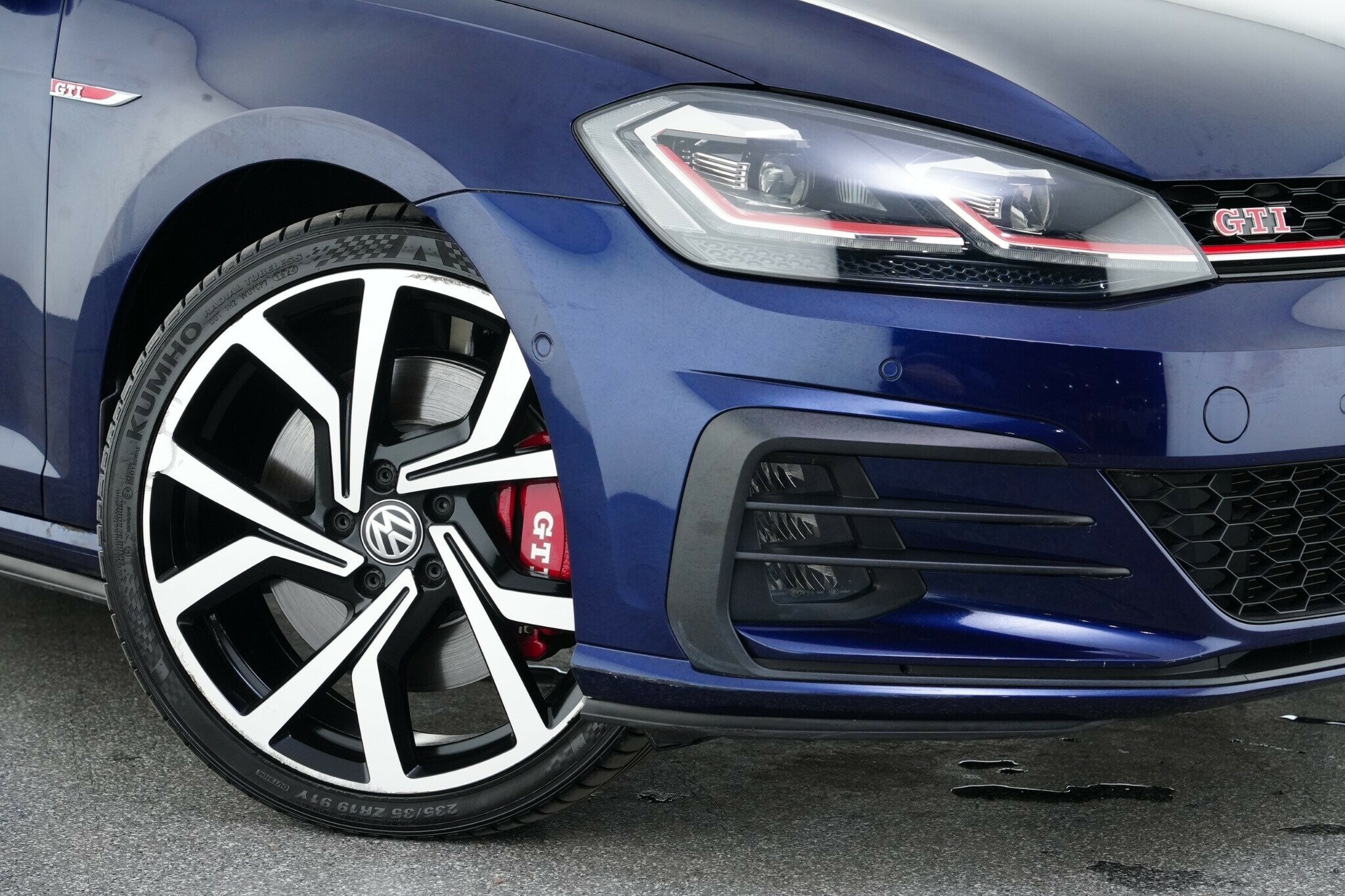 Volkswagen Golf image 2