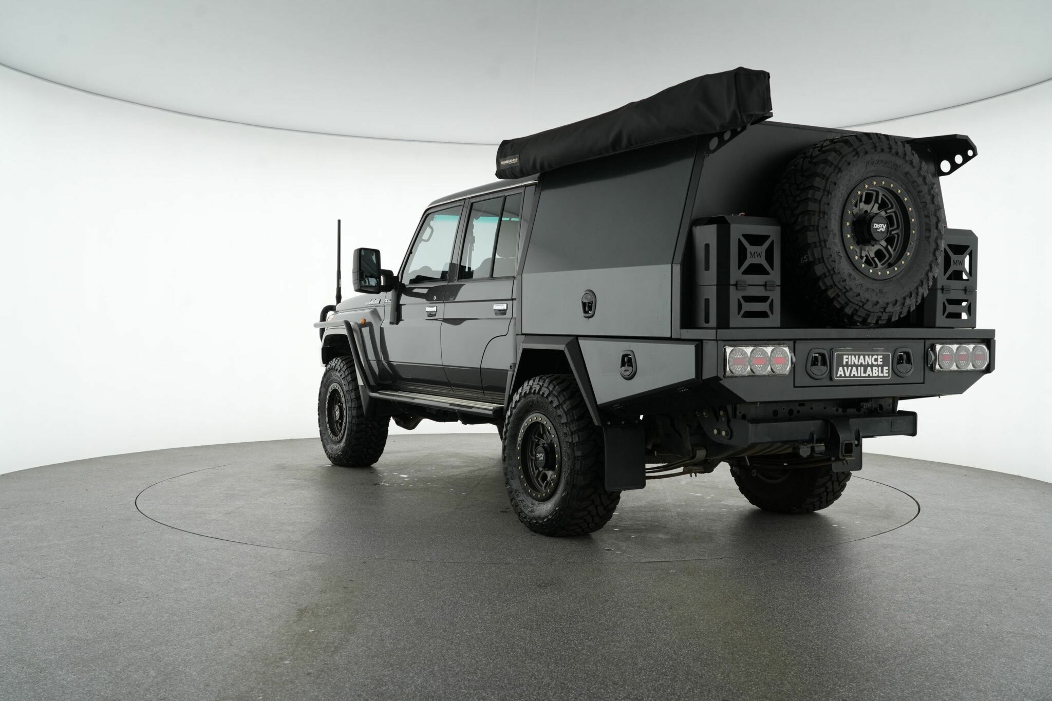 Toyota Landcruiser image 3