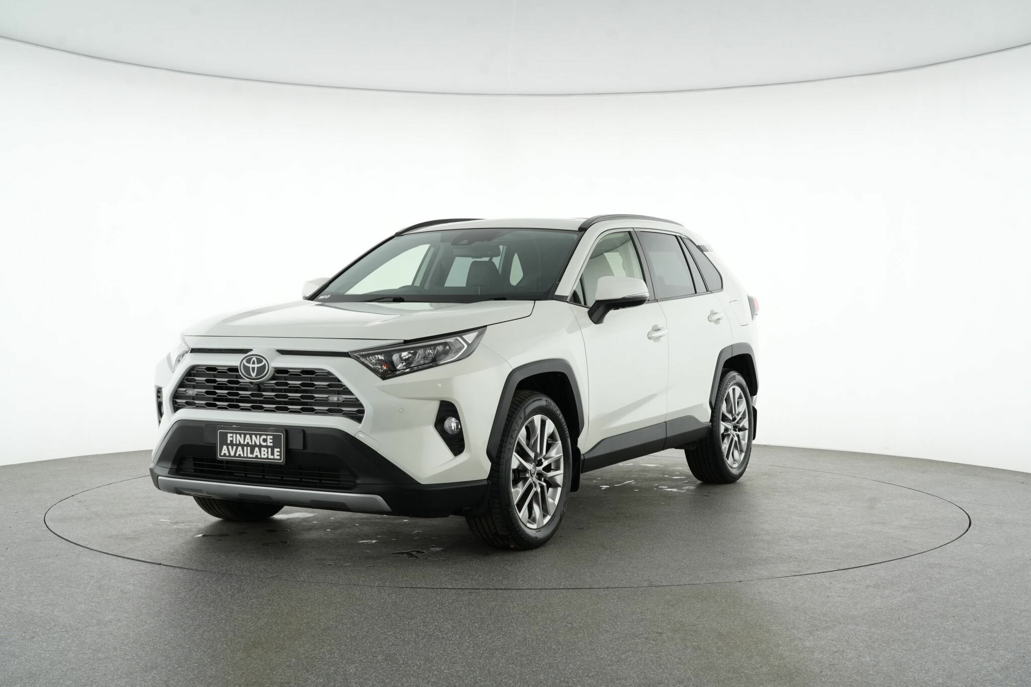 Toyota Rav4 image 4