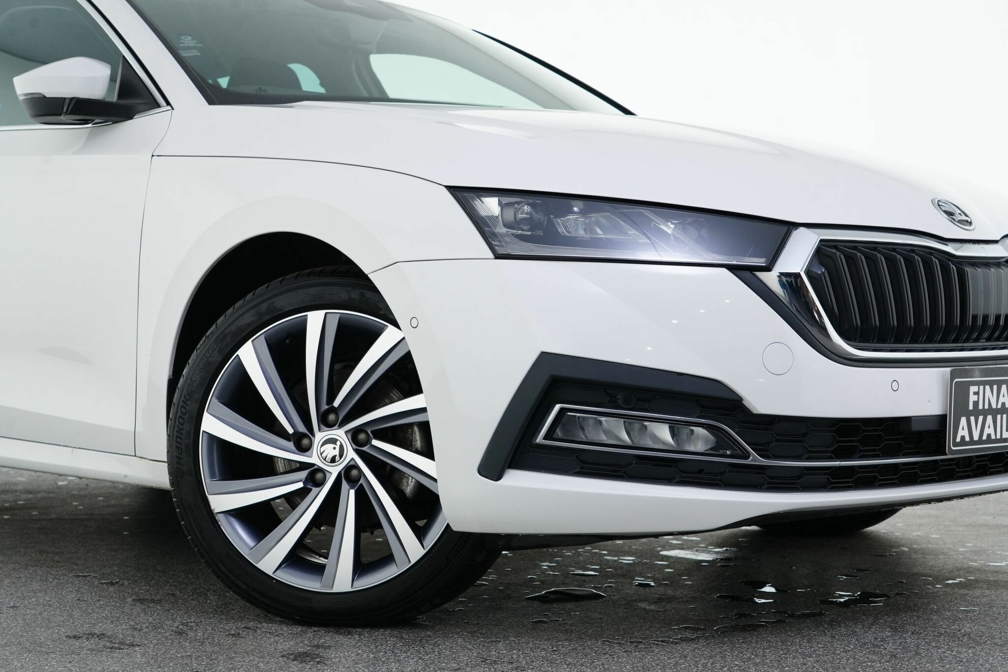 Skoda Octavia image 2