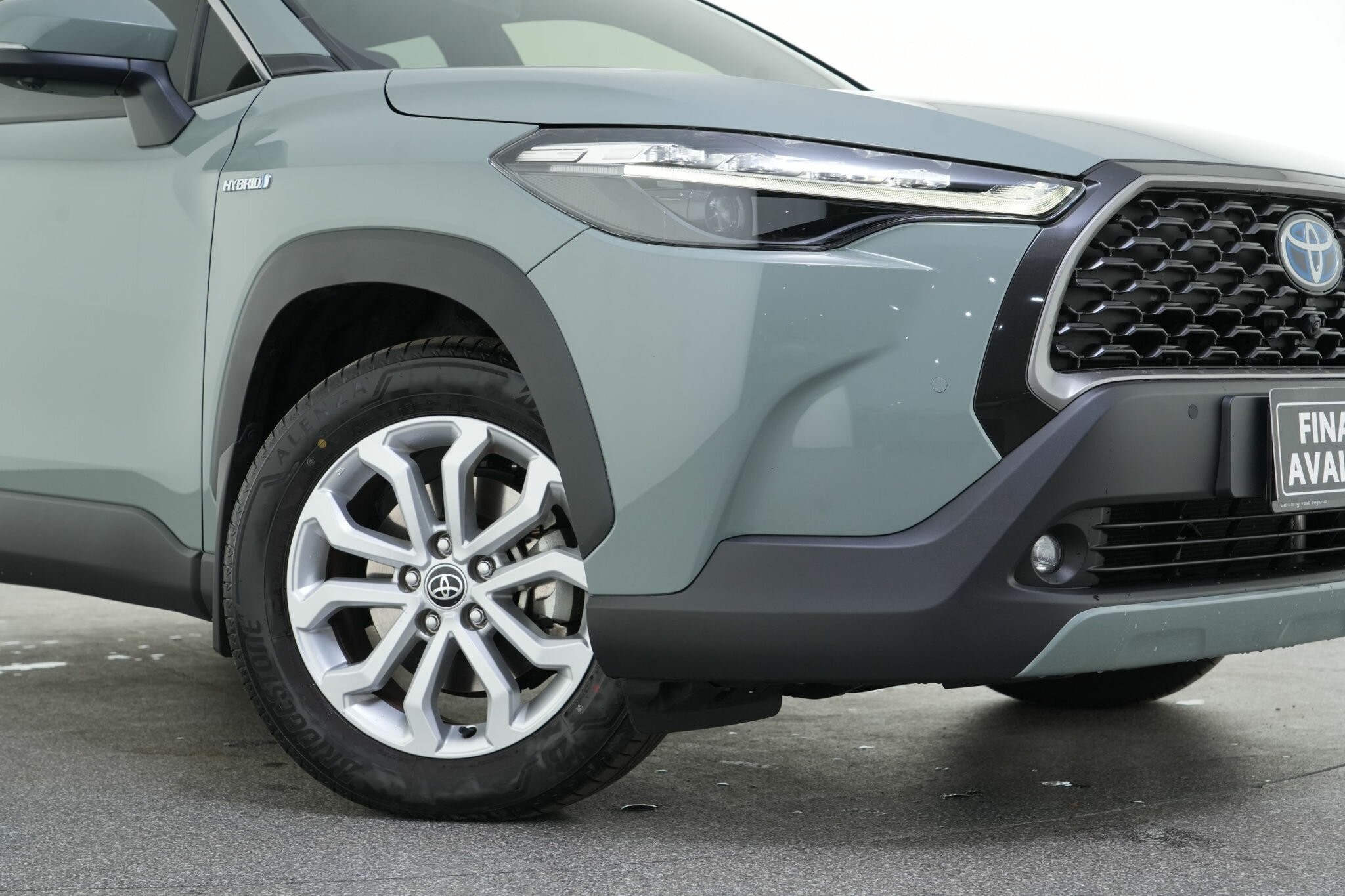 Toyota Corolla Cross image 2