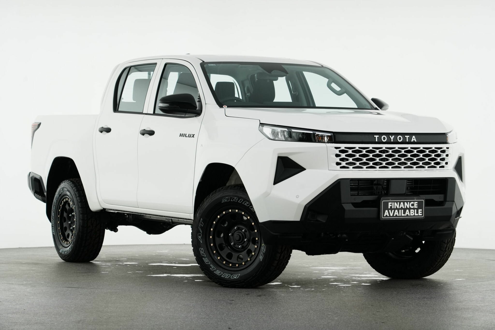 Toyota Hilux image 1