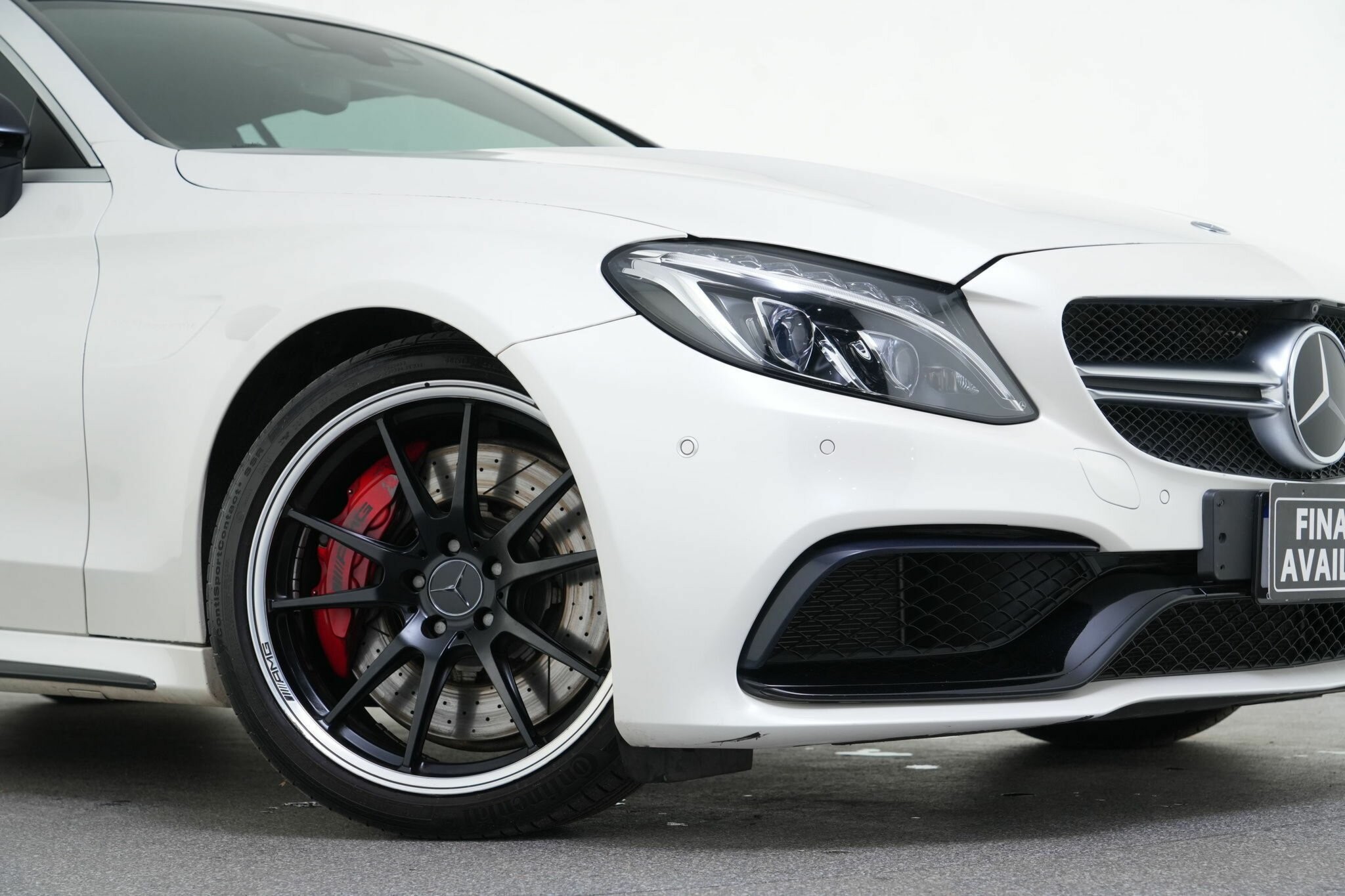 Mercedes Benz C-class image 2