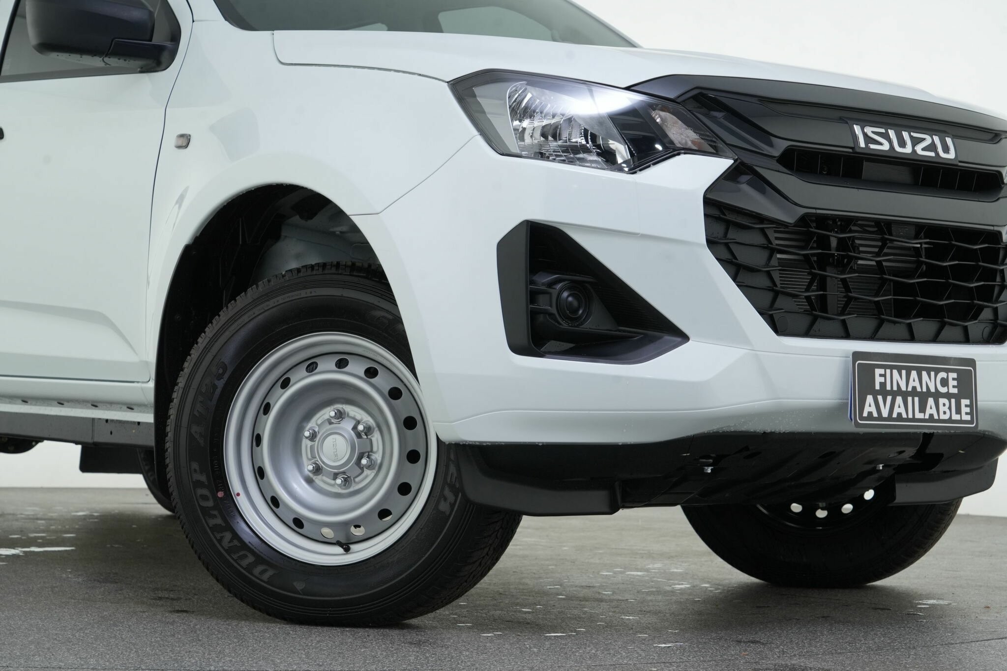 Isuzu D-max image 2