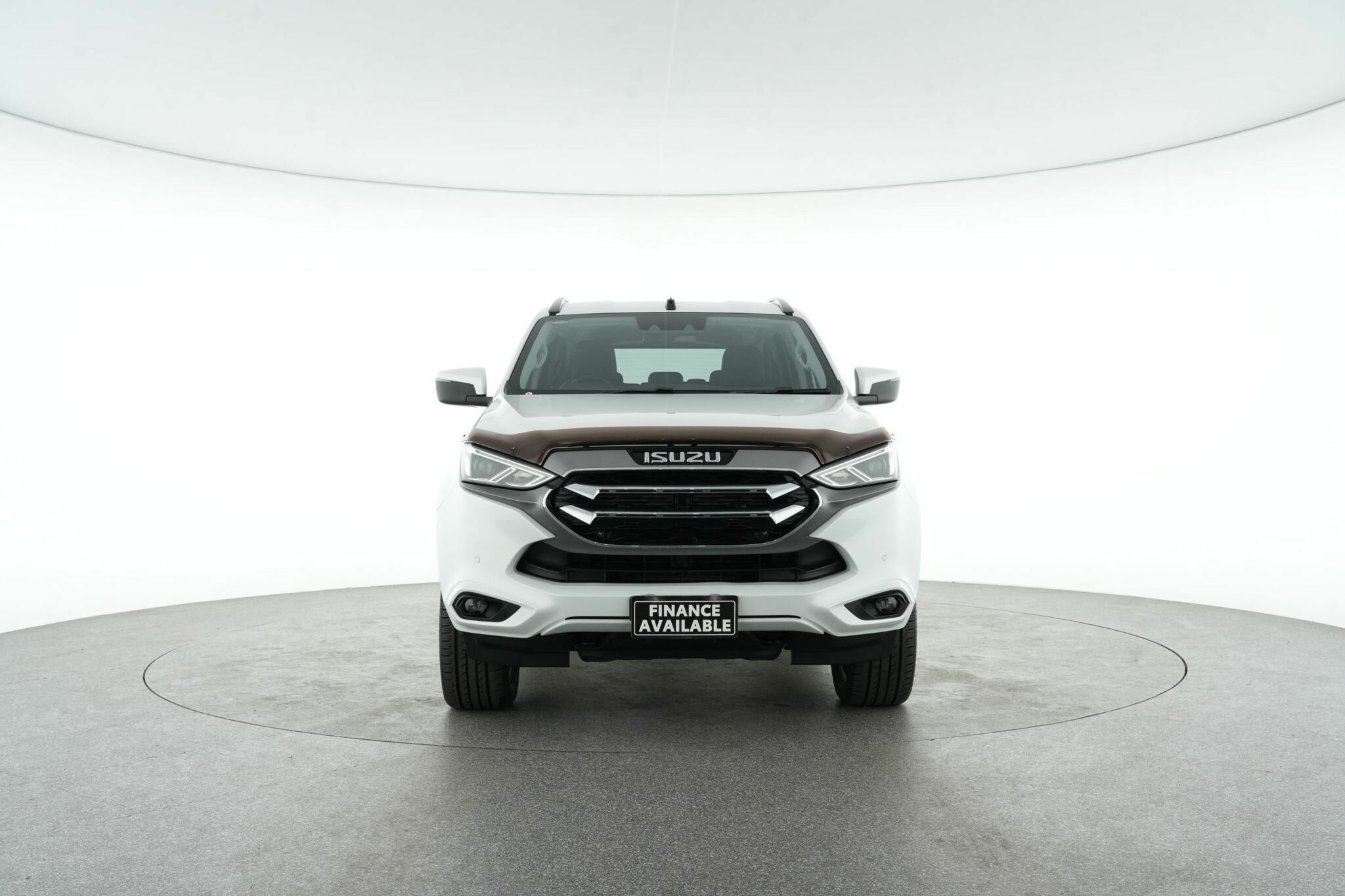 Isuzu Mu-x image 3