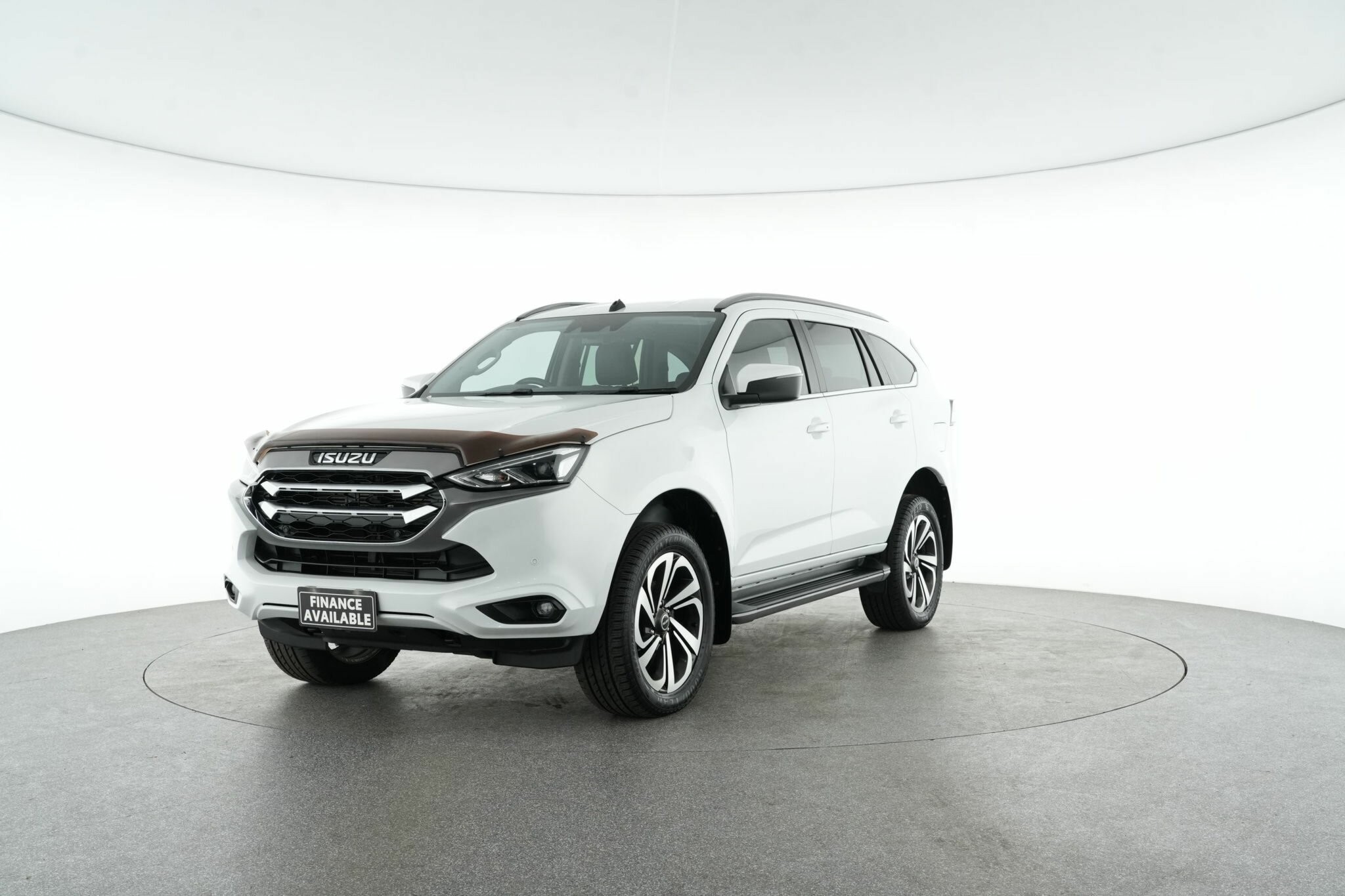 Isuzu Mu-x image 4