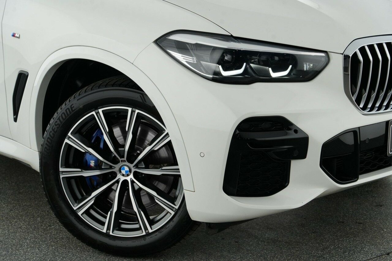 BMW X5 image 2