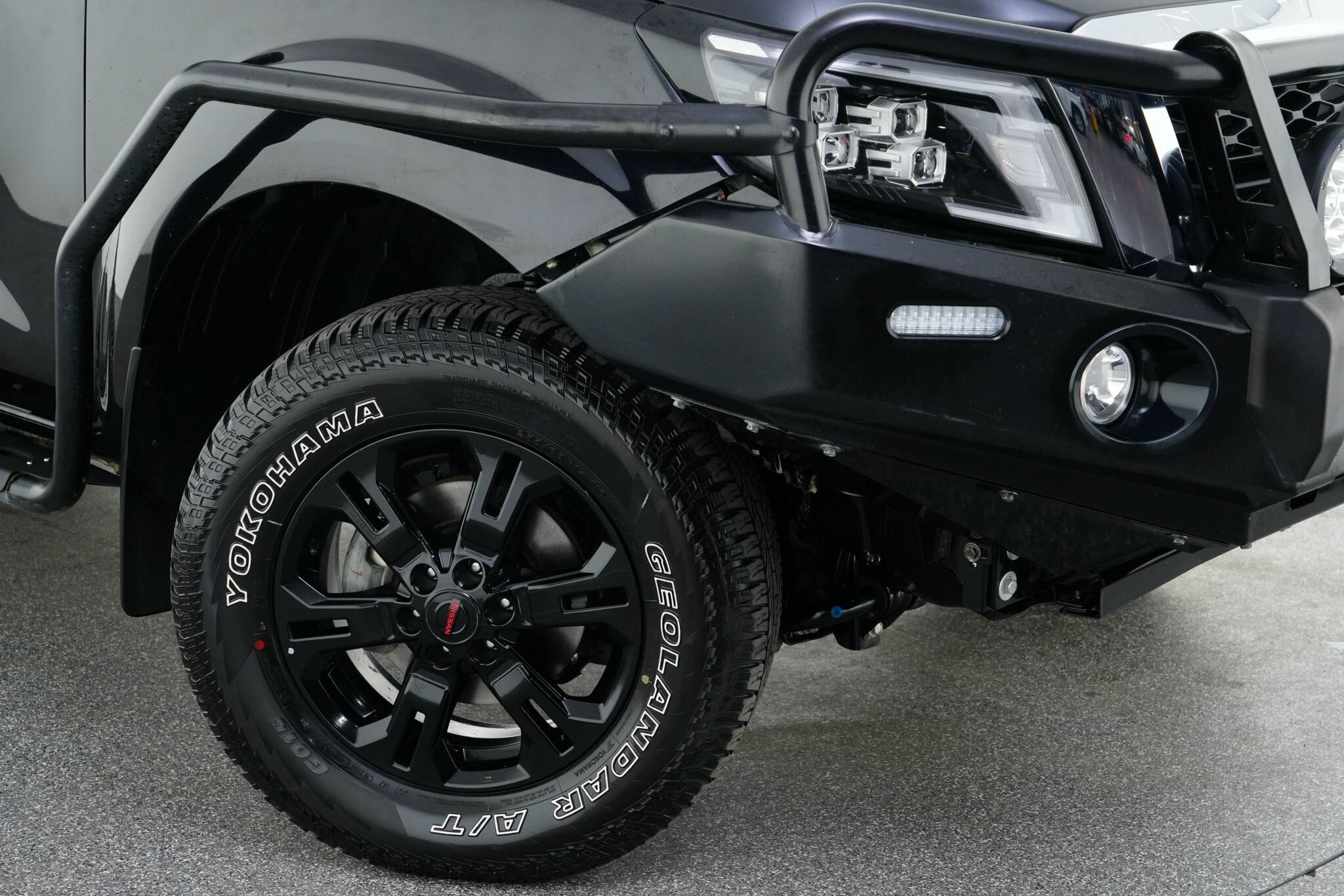 Nissan Navara image 2