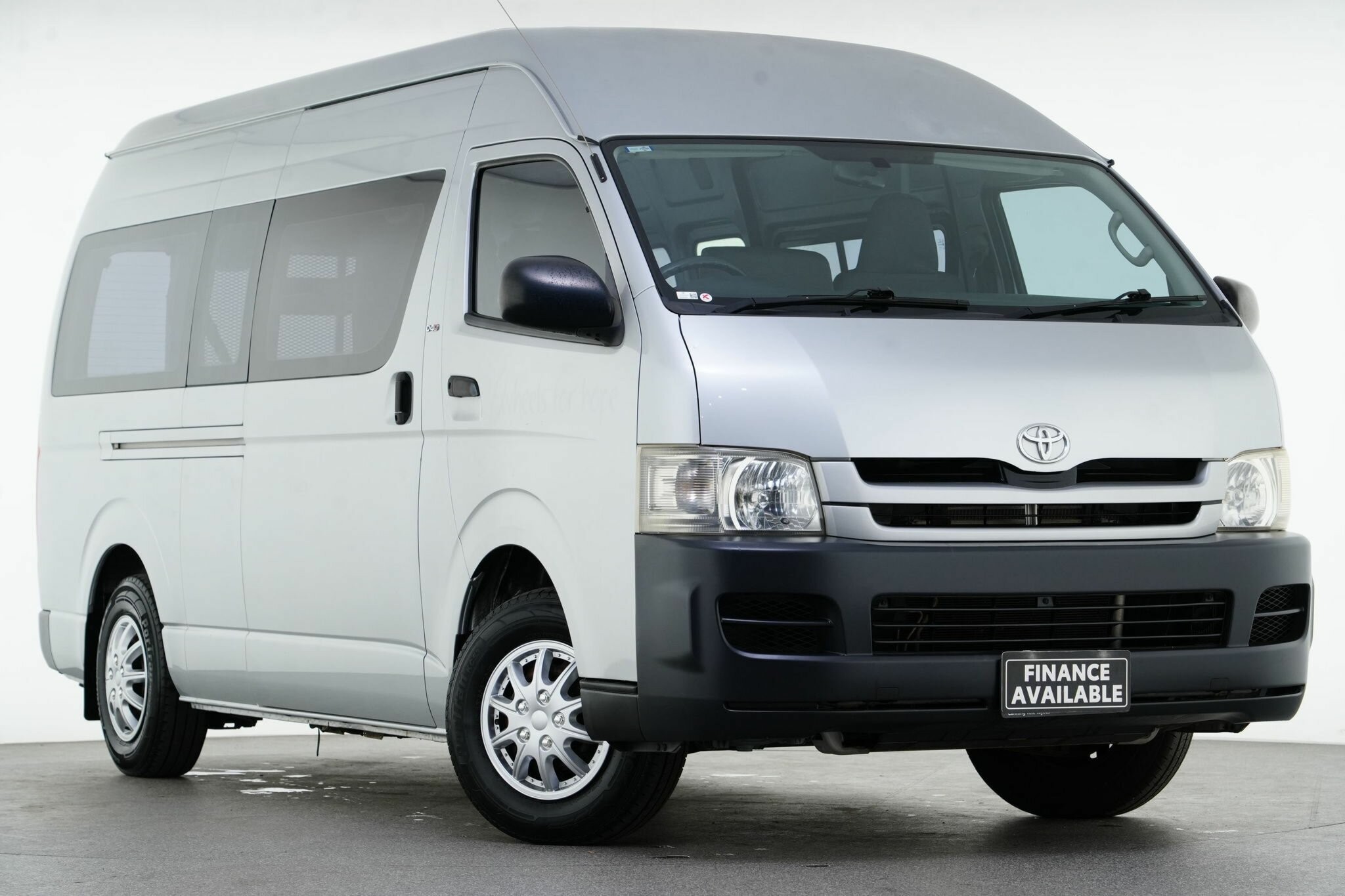 Toyota Hiace image 1