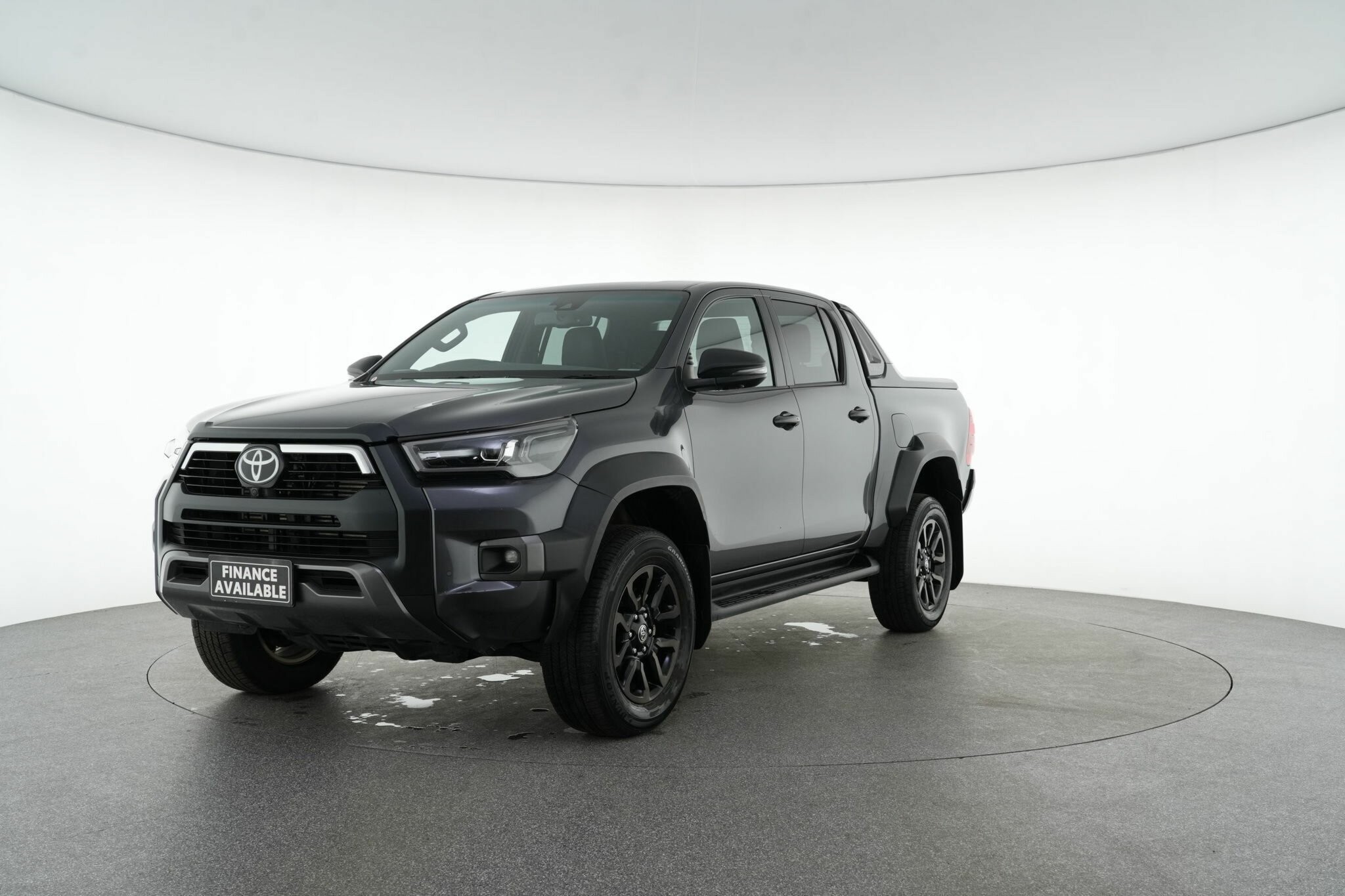 Toyota Hilux image 4