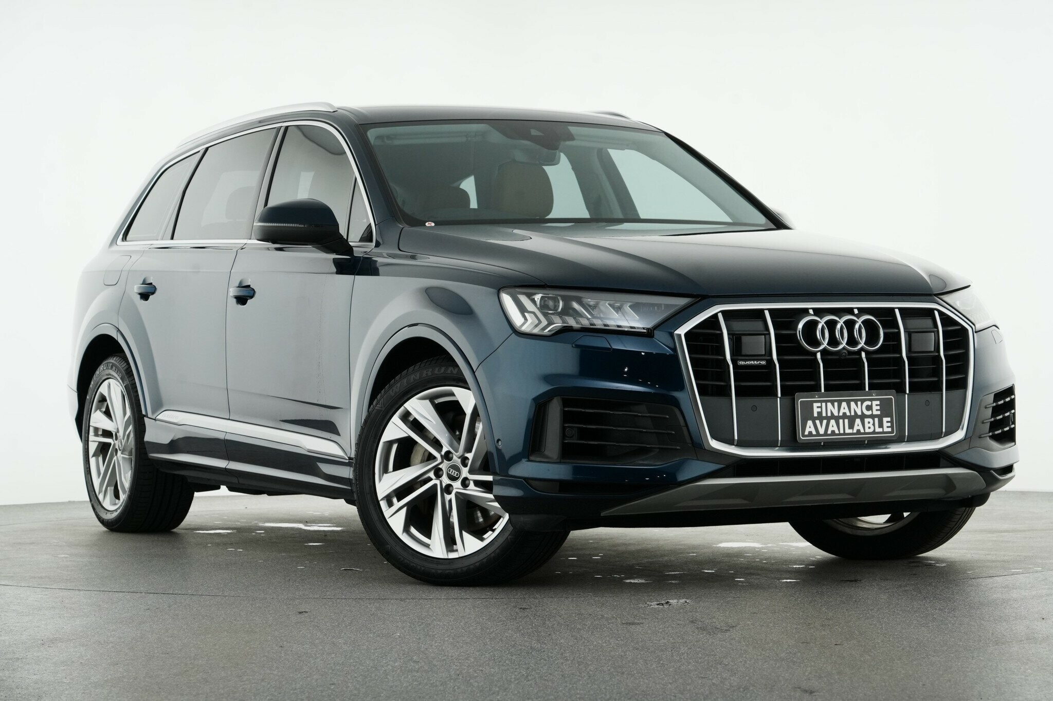 Audi Q7 image 1