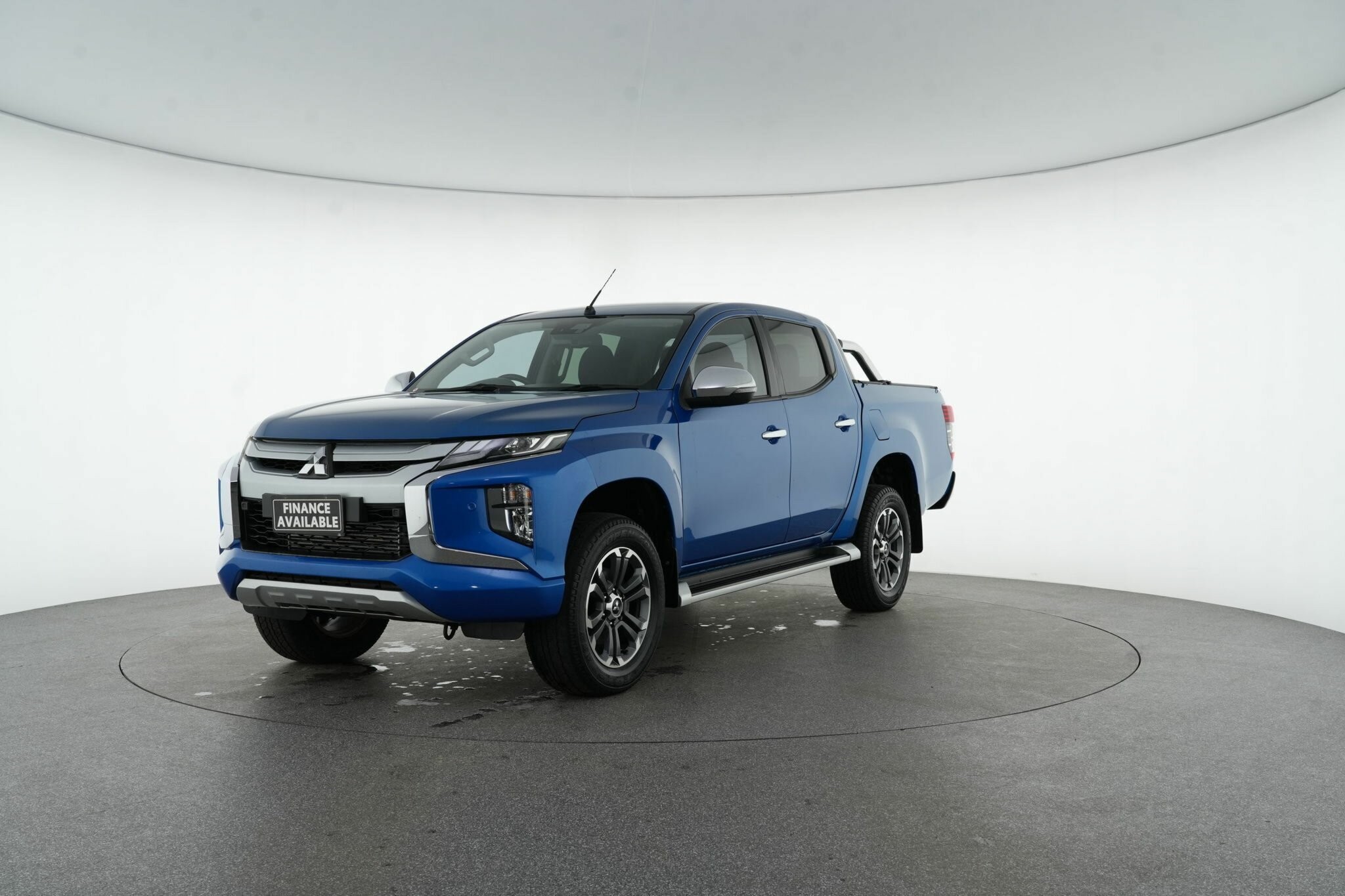 Mitsubishi Triton image 4