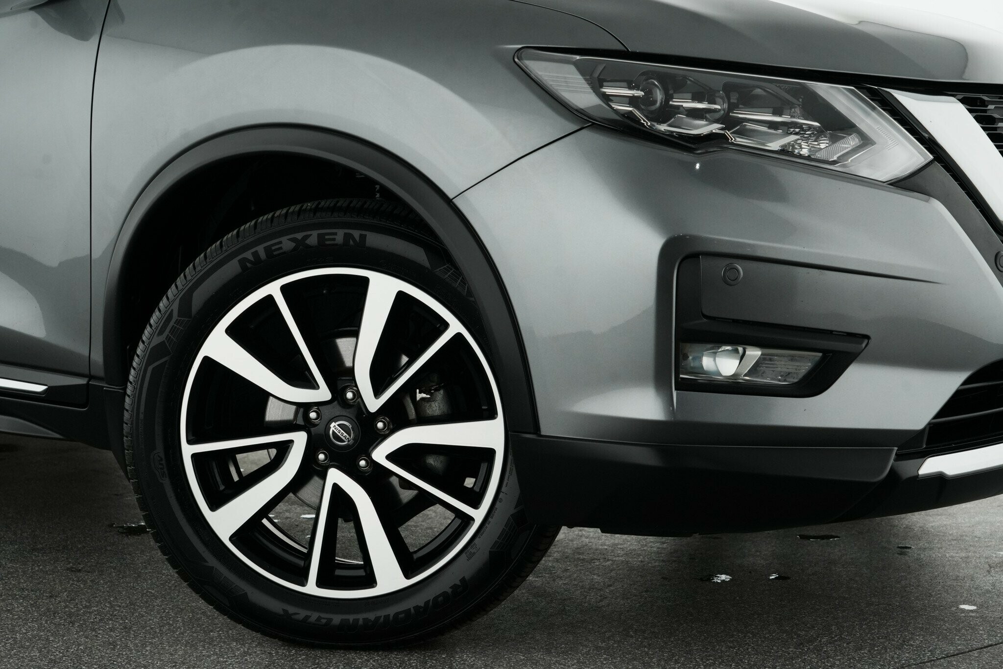 Nissan X-trail image 2