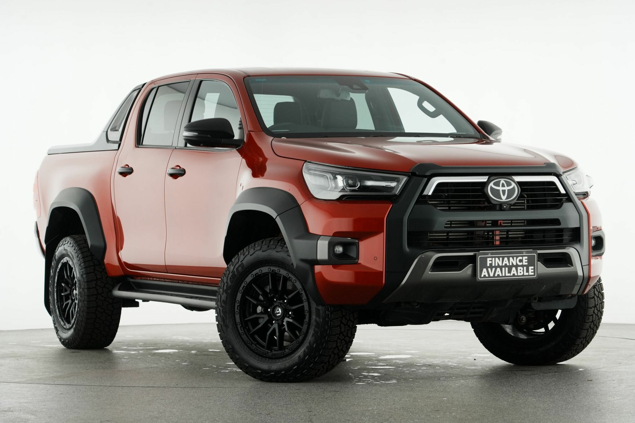 Toyota Hilux image 1