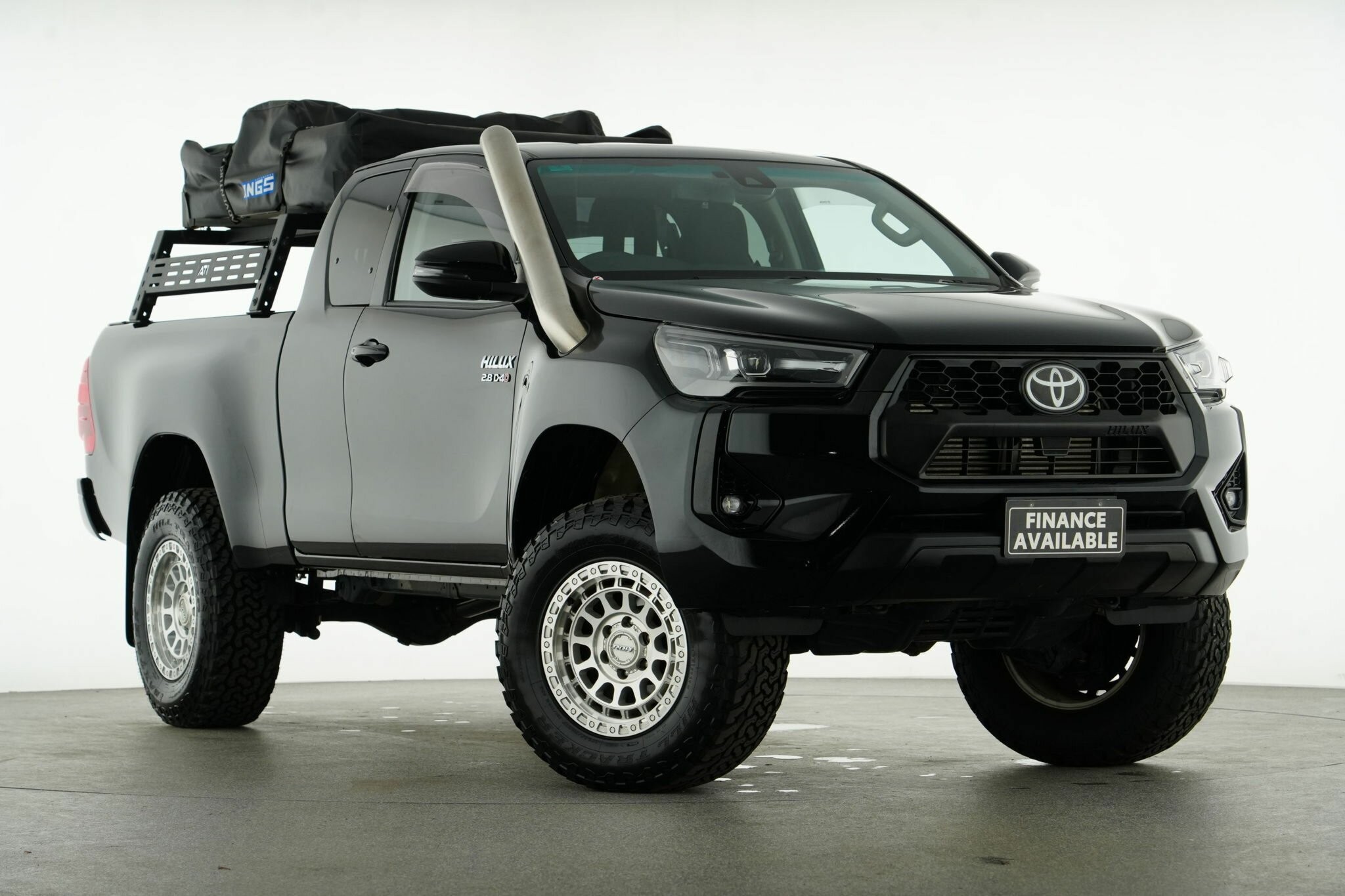 Toyota Hilux image 1