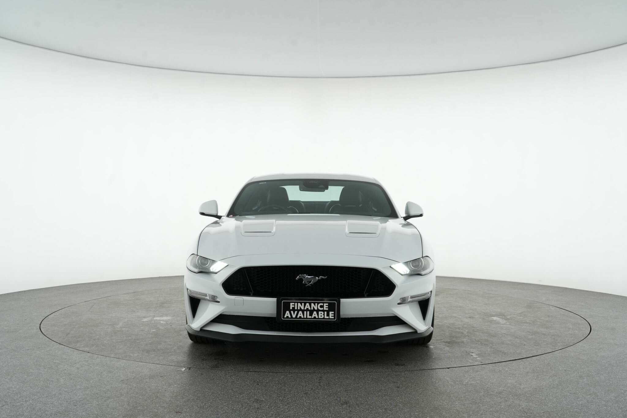 Ford Mustang image 3