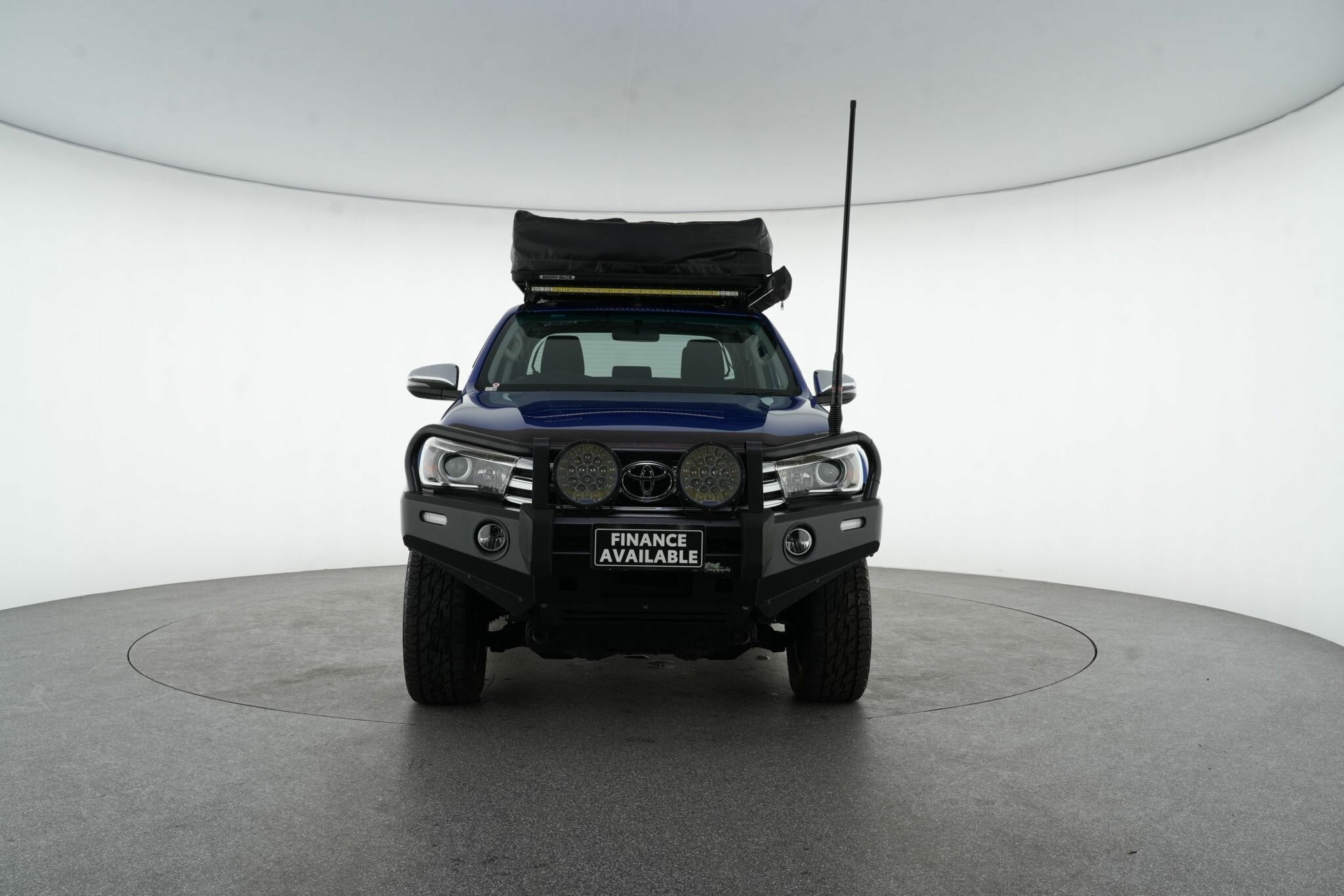 Toyota Hilux image 3