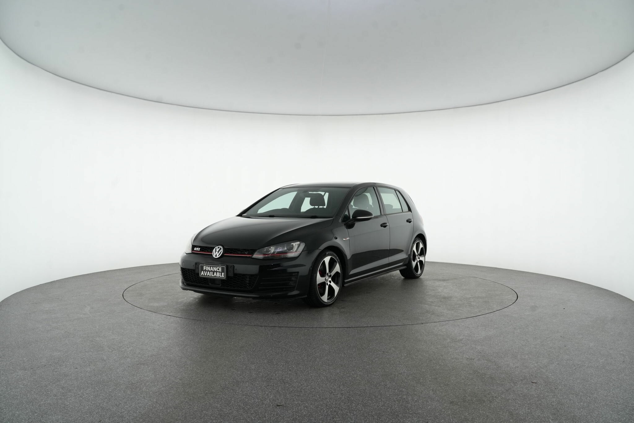 Volkswagen Golf image 4