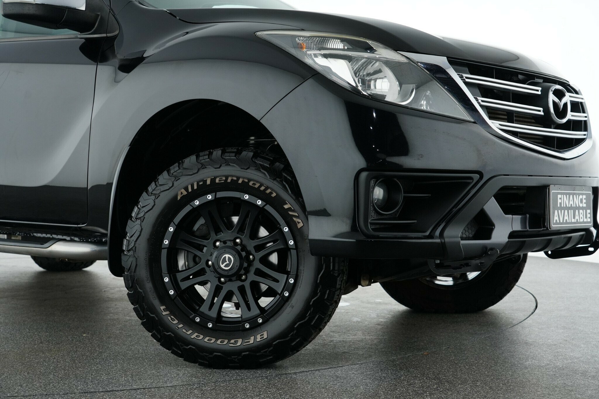Mazda Bt-50 image 2