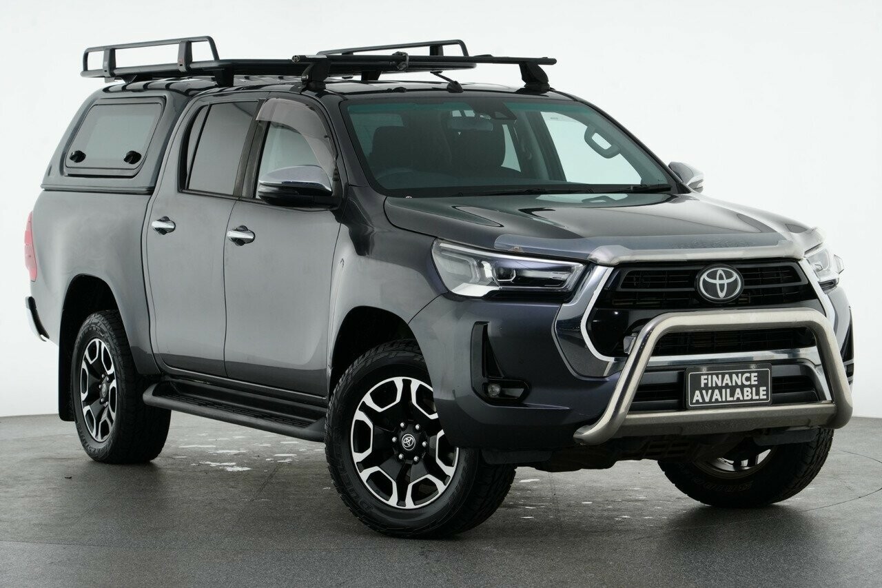 Toyota Hilux image 1