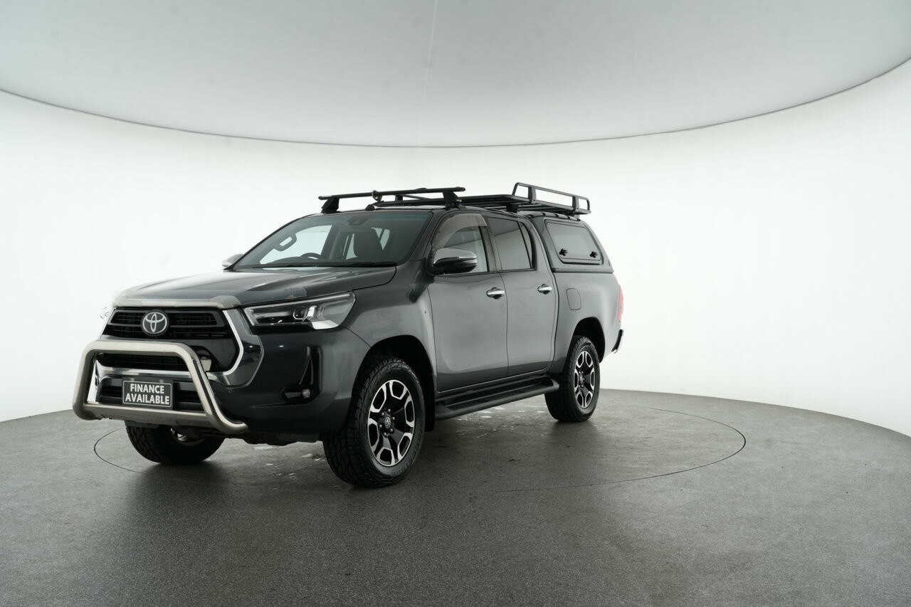 Toyota Hilux image 4