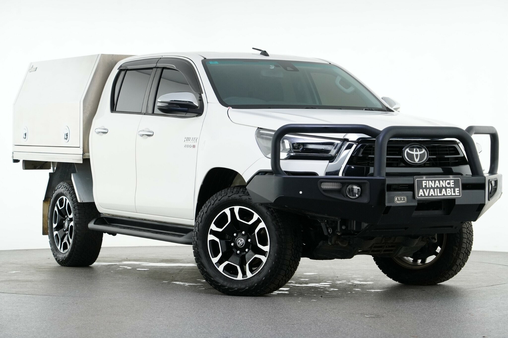 Toyota Hilux image 1