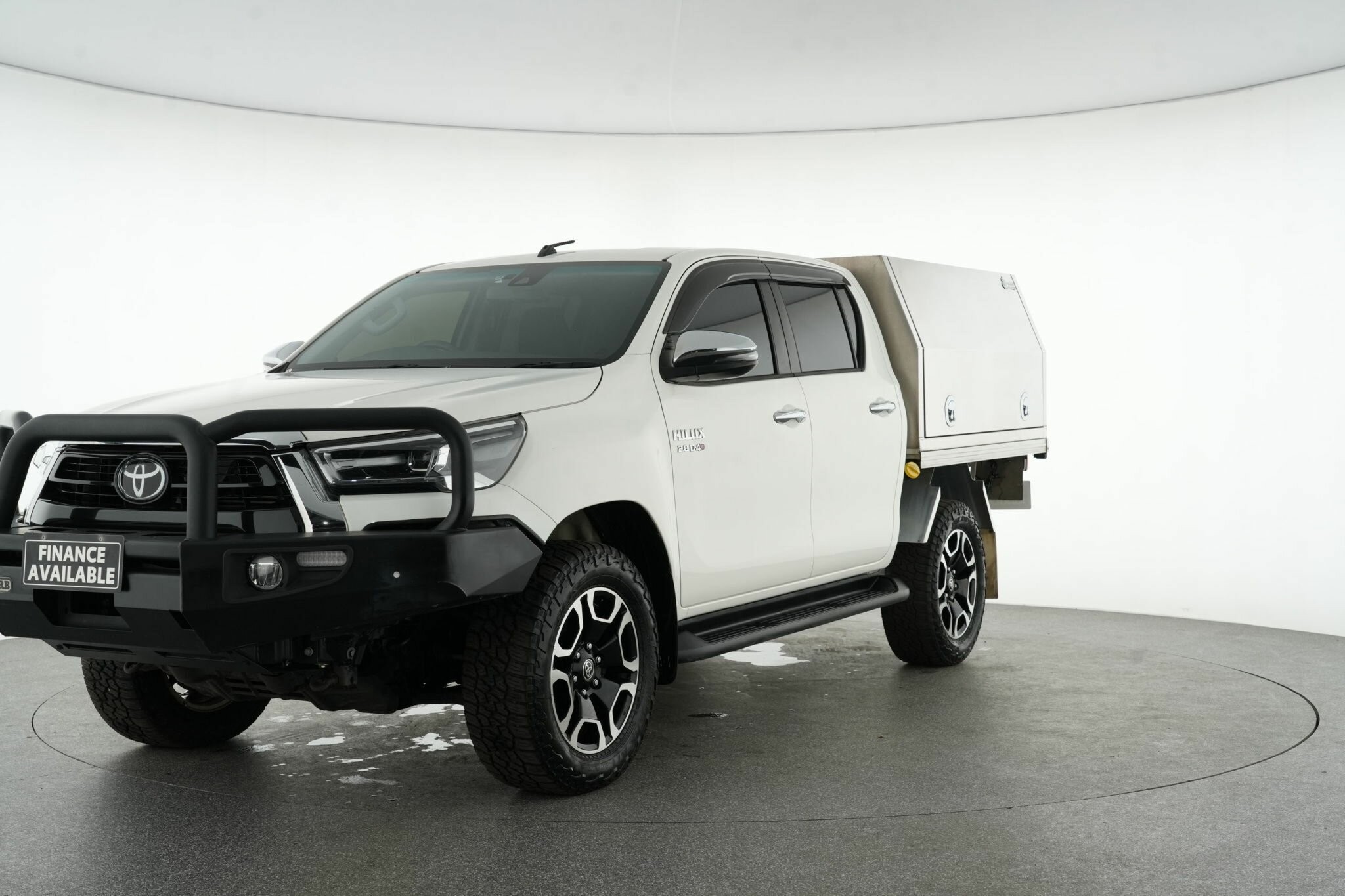 Toyota Hilux image 4