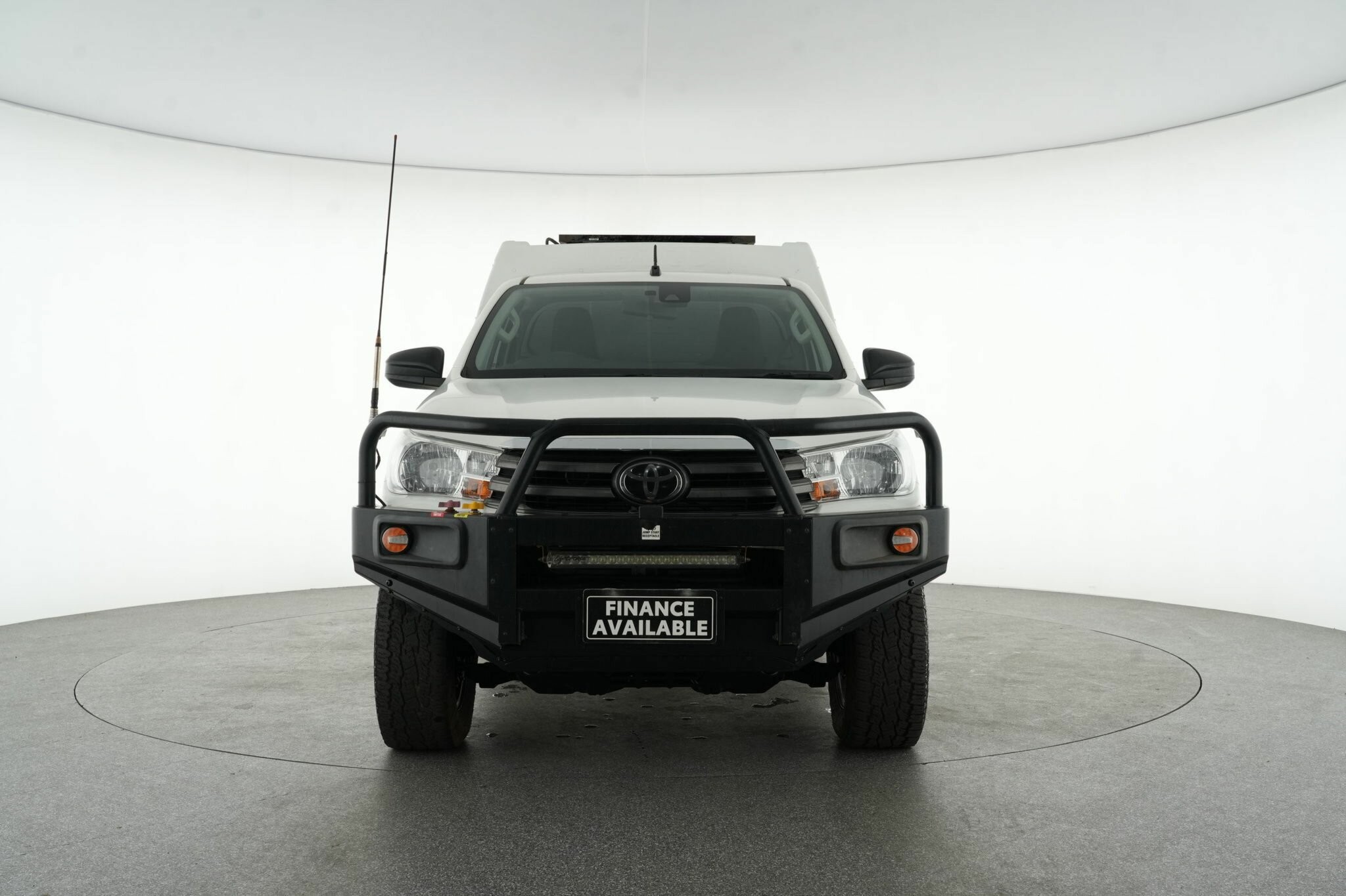 Toyota Hilux image 3