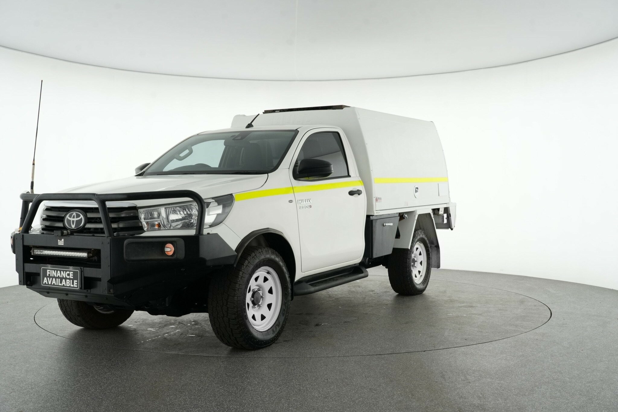 Toyota Hilux image 4