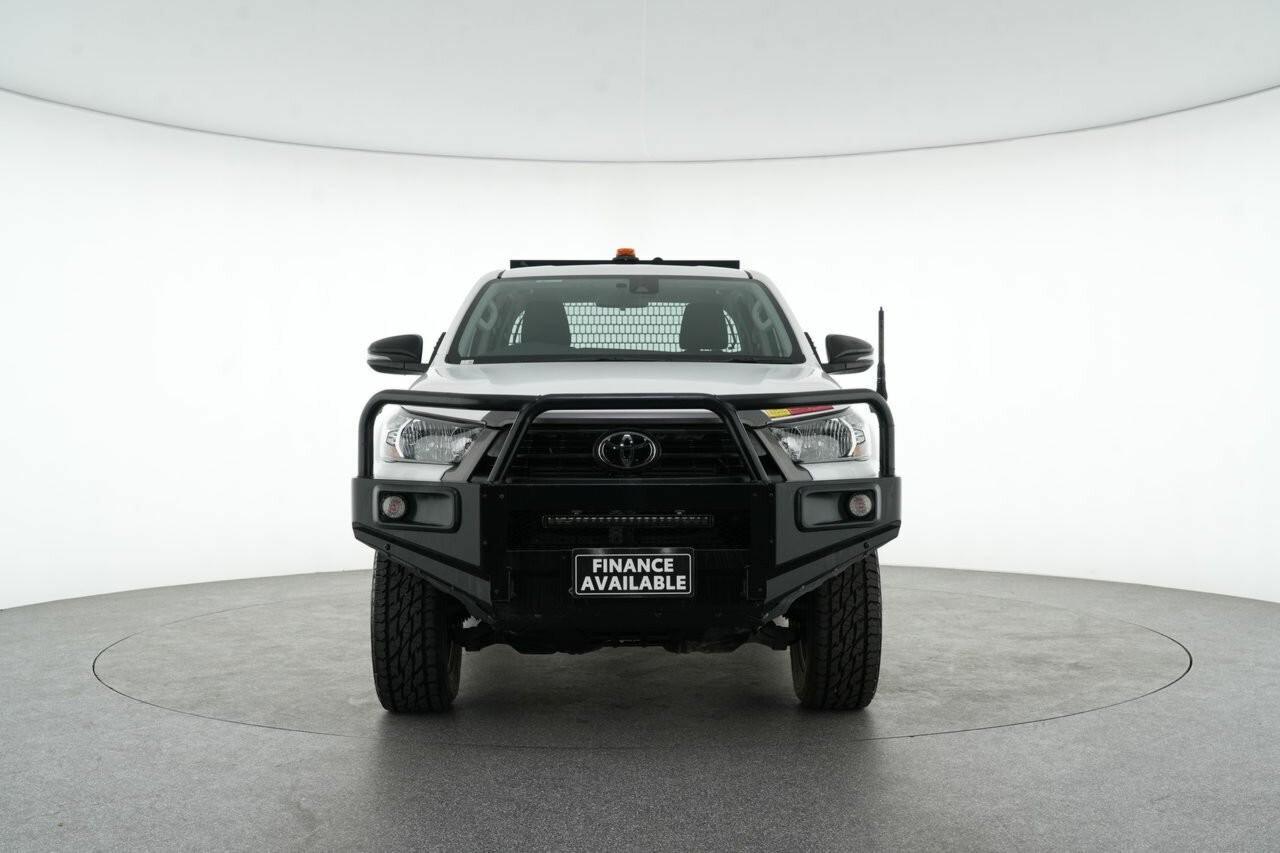 Toyota Hilux image 3