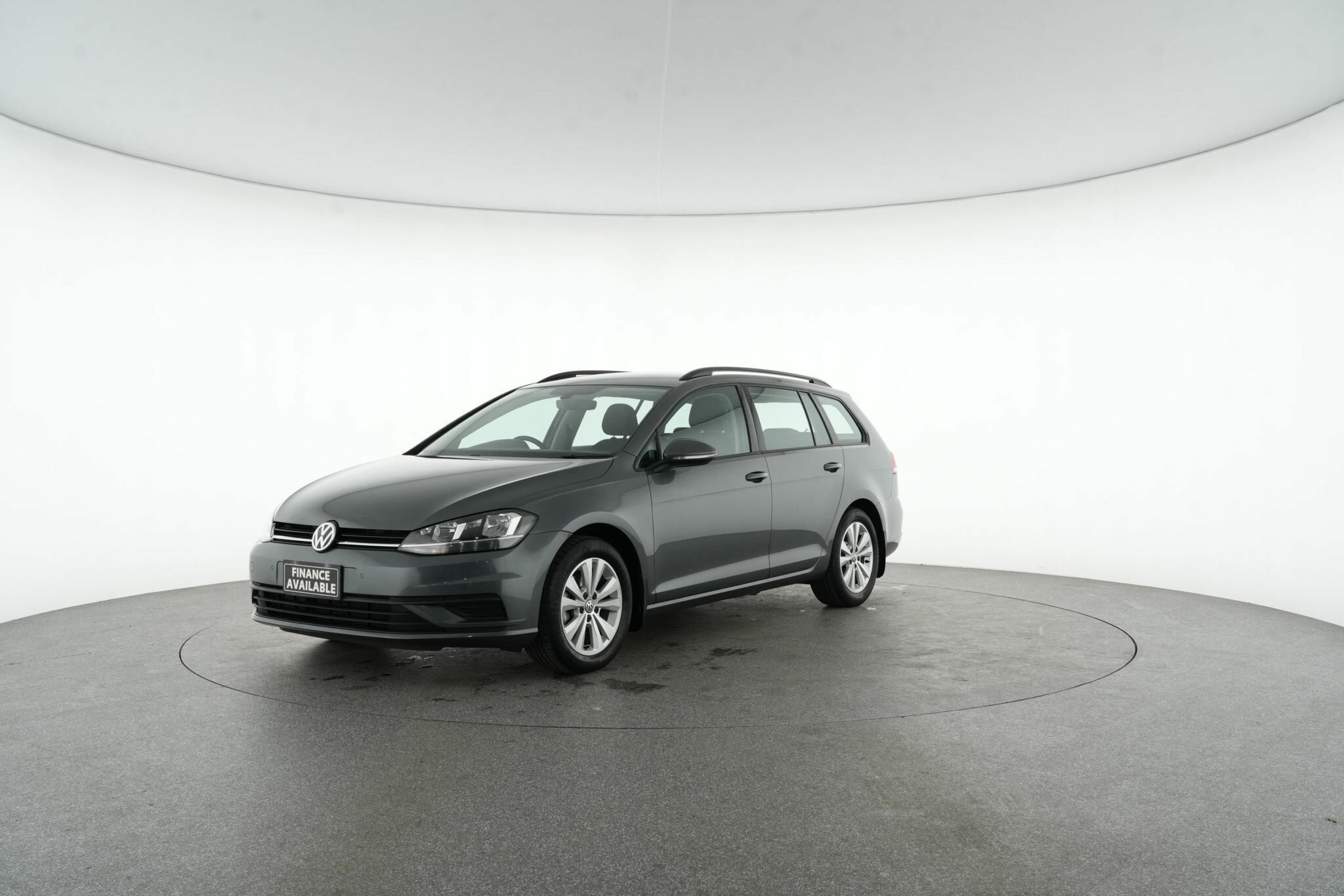 Volkswagen Golf image 3