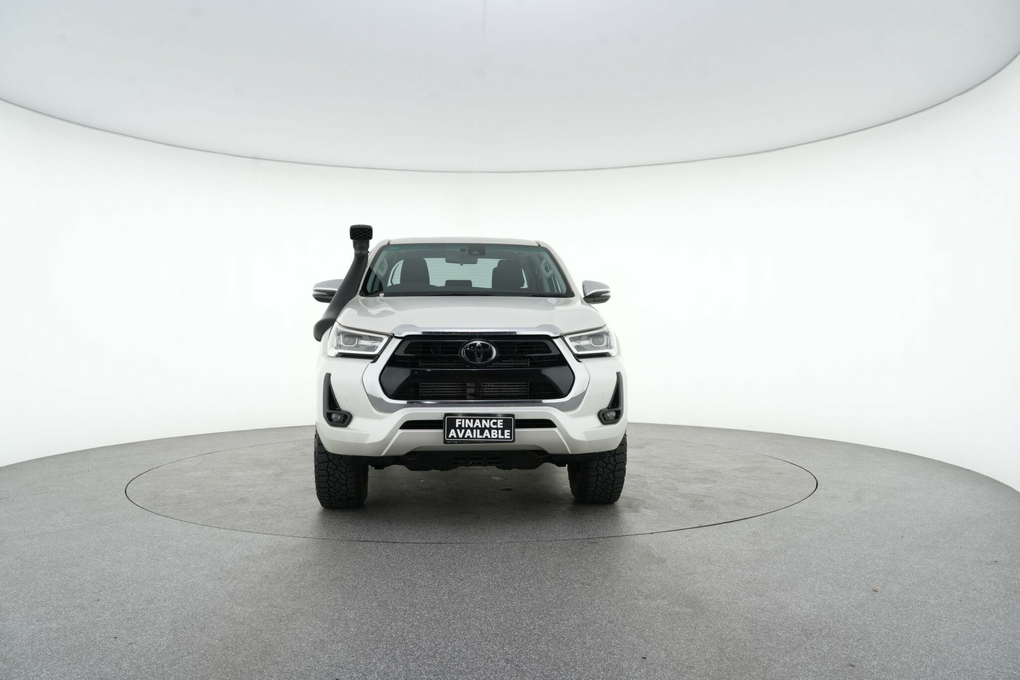 Toyota Hilux image 3