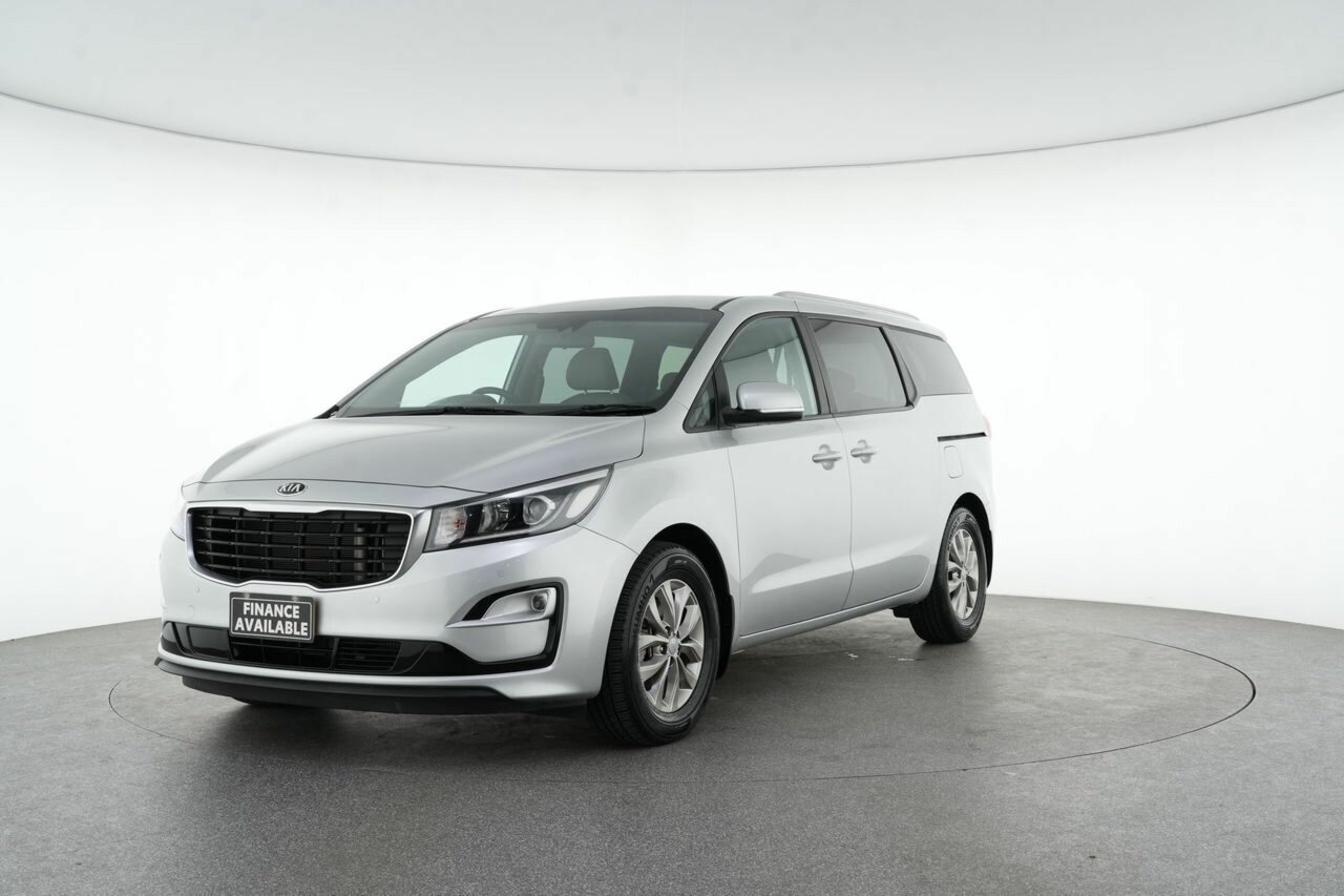 Kia Carnival image 4