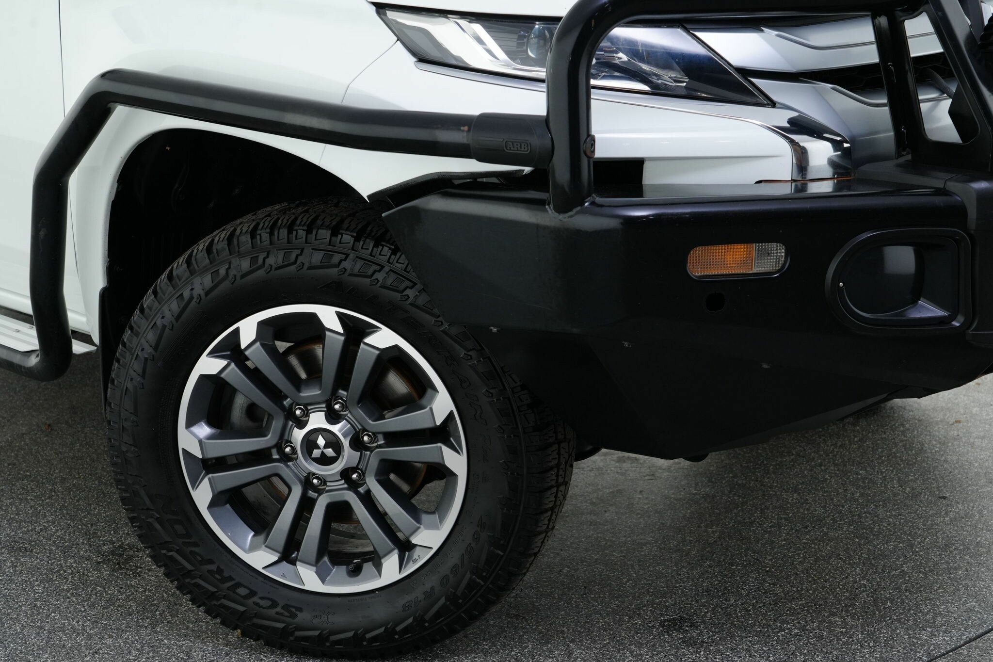 Mitsubishi Triton image 2