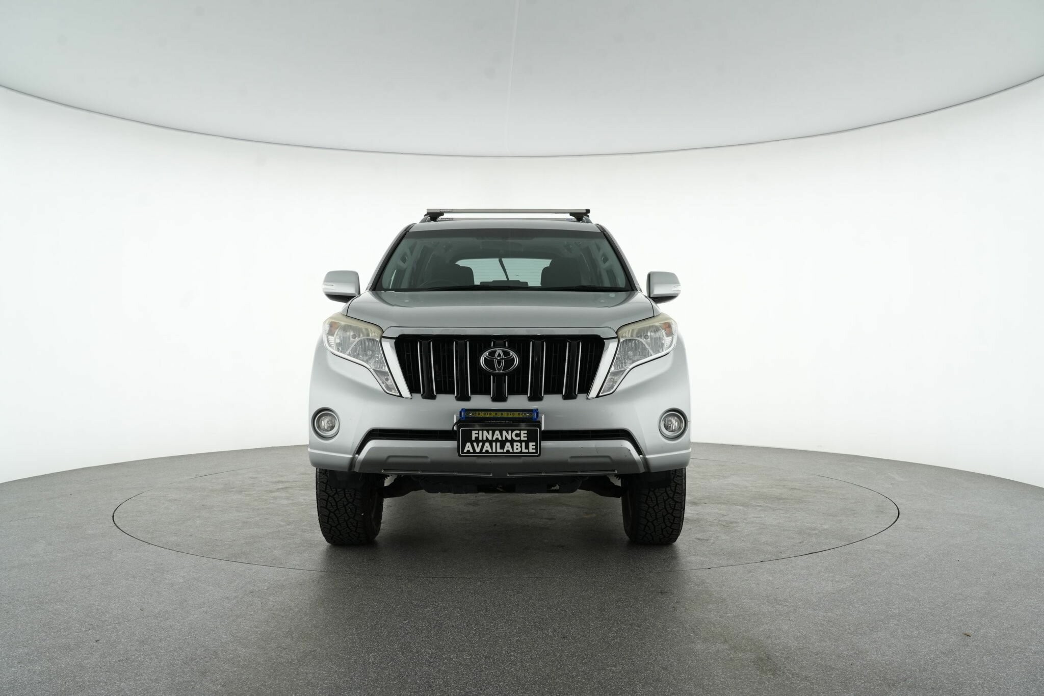 Toyota Landcruiser Prado image 3