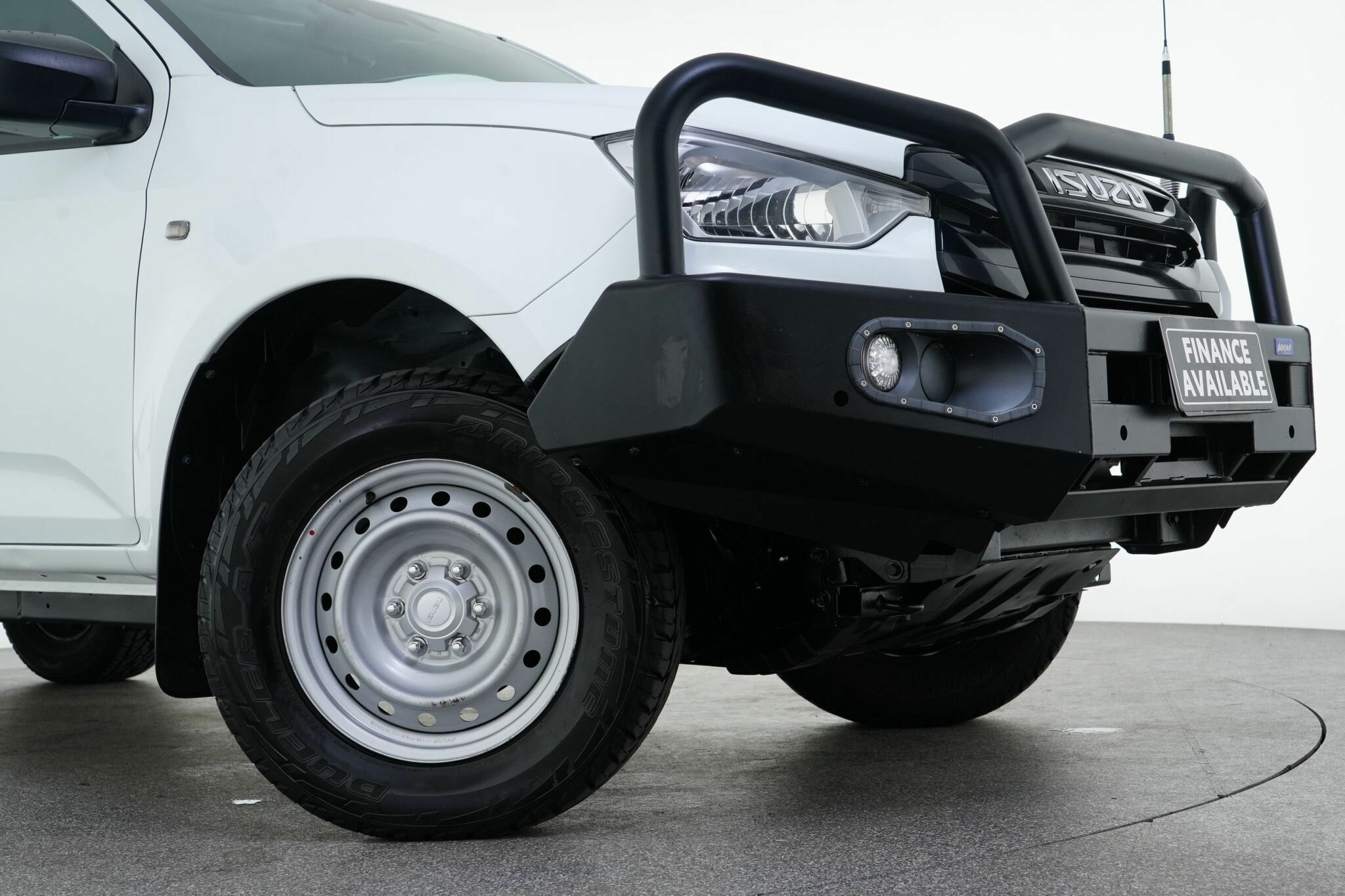 Isuzu D-max image 2