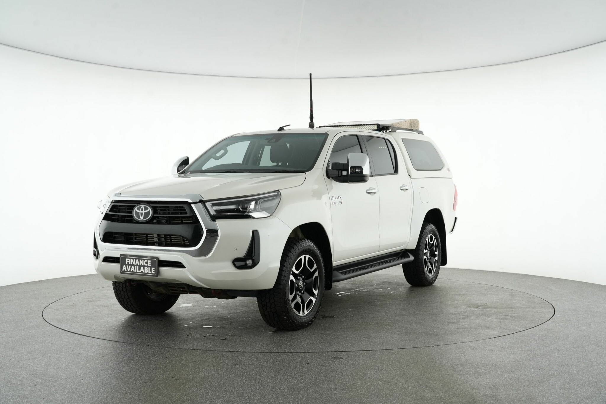 Toyota Hilux image 4