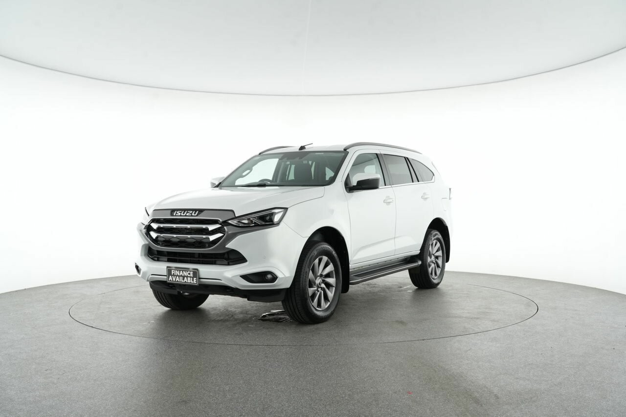 Isuzu Mu-x image 3